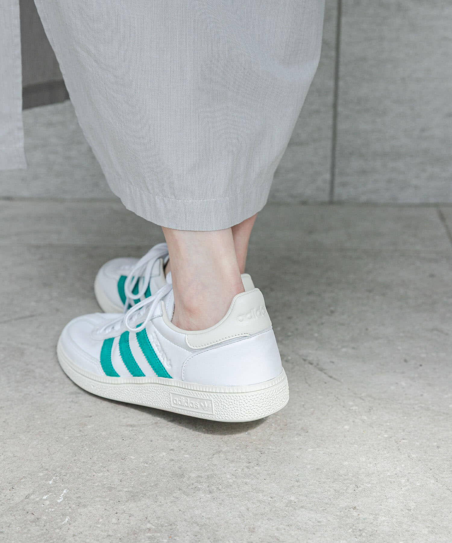 URBAN RESEARCH DOORS「『別注』adidas&times;DOORS　HANDBALL SPEZIAL」|スニーカー|