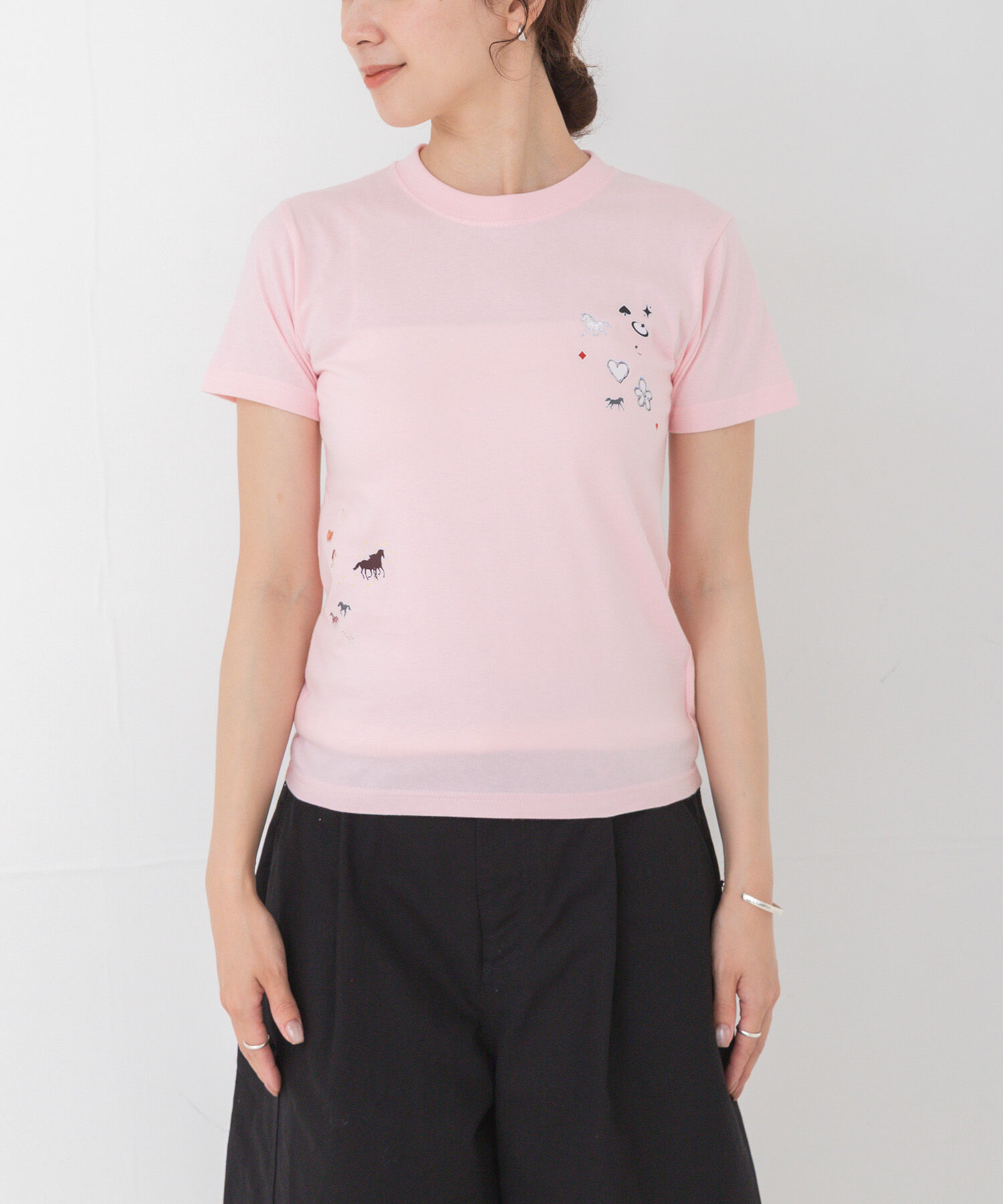 URBAN RESEARCH「Teya　STICKER T-SHIRTS」|Tシャツ・カットソー|