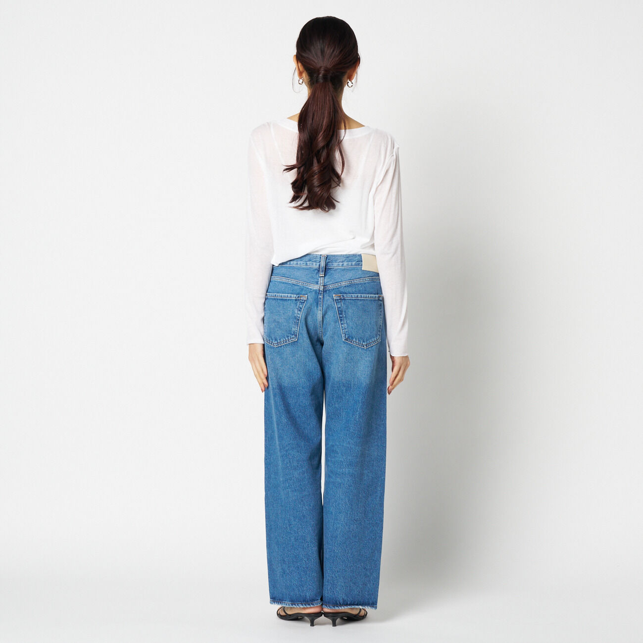  「AGOLDE ARC JEAN IN SHORTWAVE」|チノ|