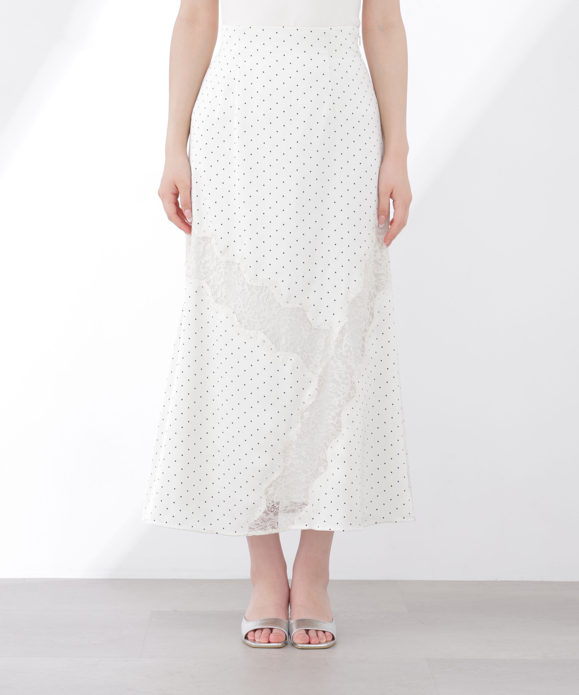 PROPORTION BODY DRESSING「レーストリムスカート 26SS」|スカート|