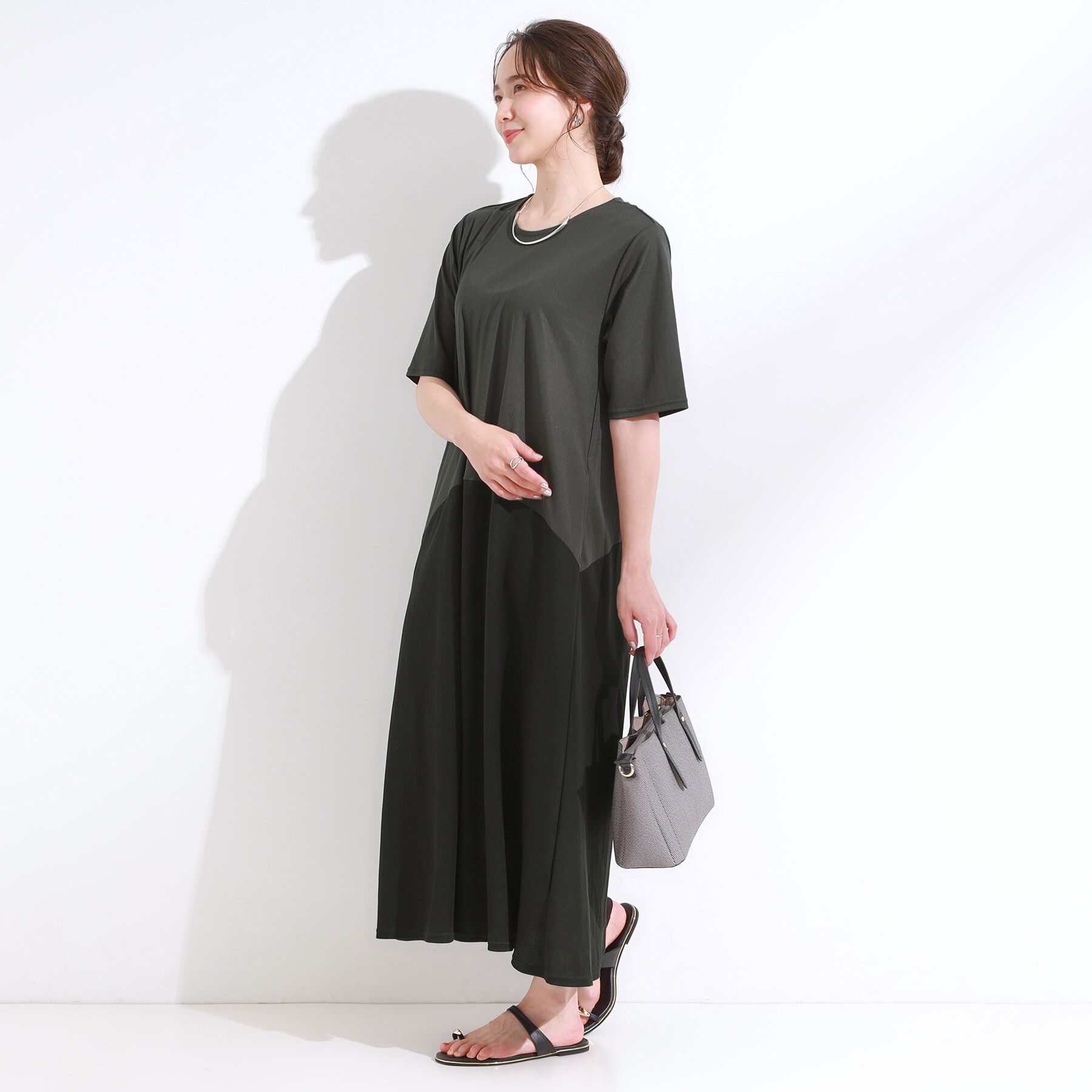 SHOO･LA･RUE「【ひんやり/体型カバー】さらりと着られる バイカラーAラインワンピース」|ワンピース|
