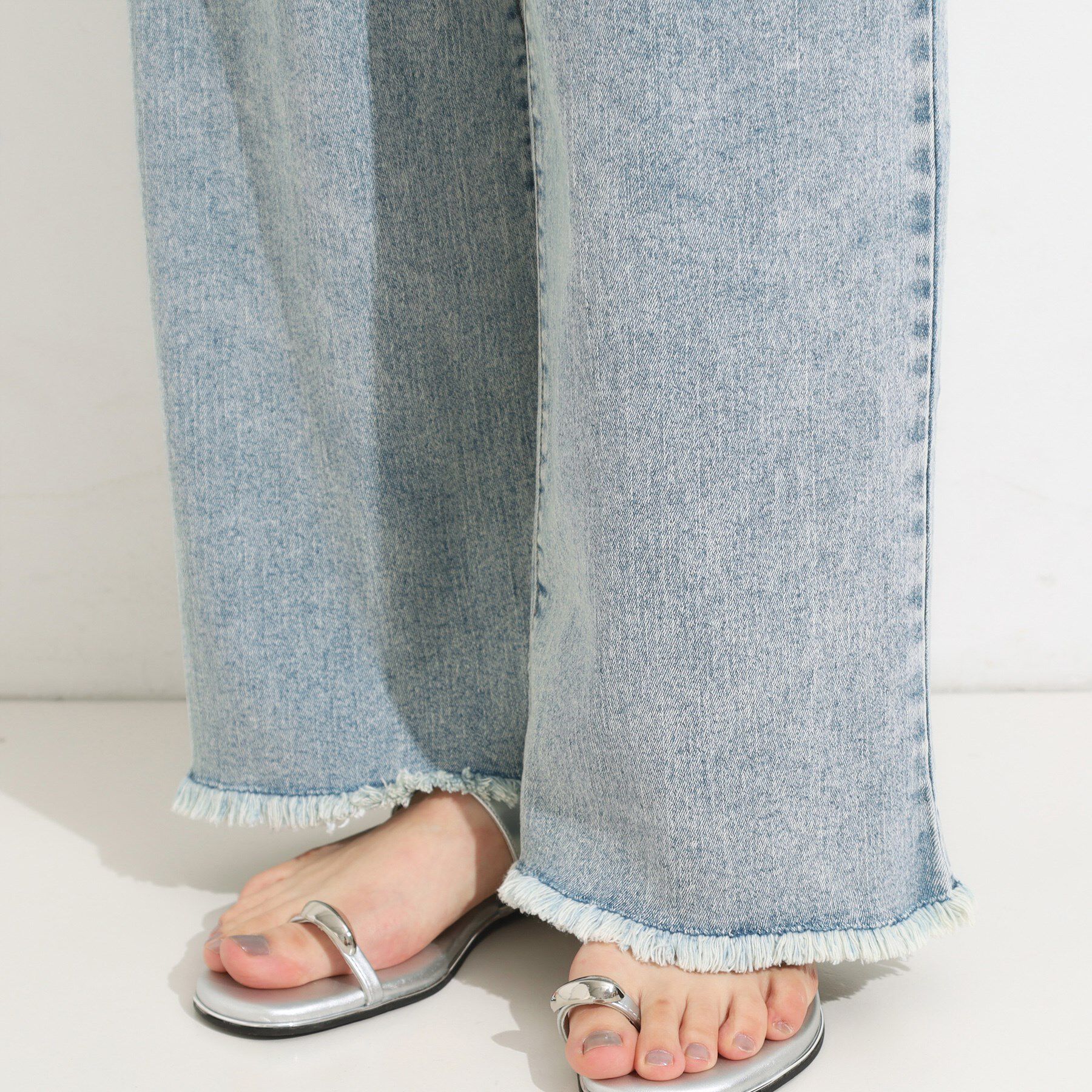SHOO･LA･RUE「【S-LL/裏ひんやり/ストレッチ】ワイドストレートデニムパンツ」|デニム|