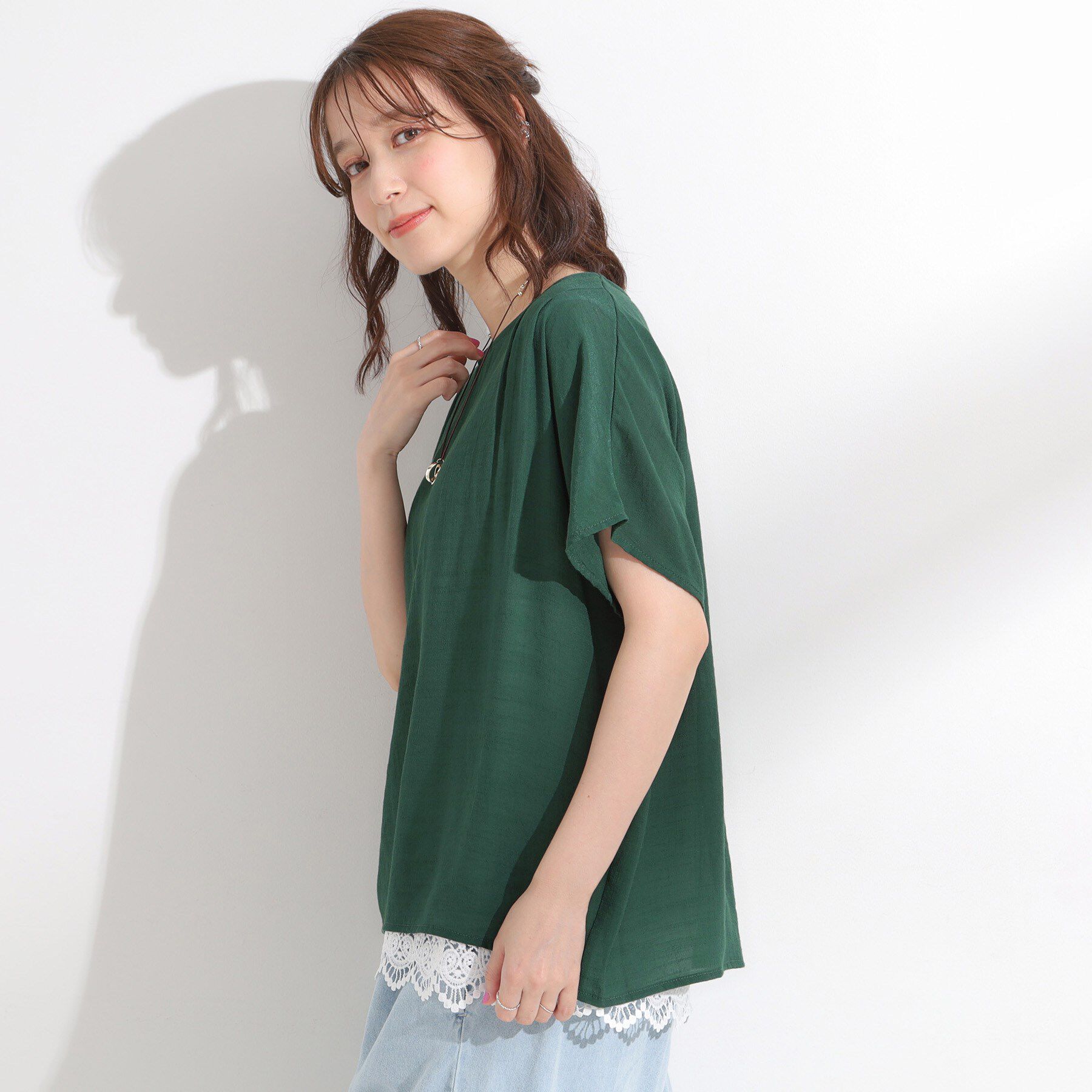 SHOO･LA･RUE「【S-LL】着るだけで簡単にコーデが決まる レースレイヤード風ドルマントップス」|Tシャツ・カットソー|