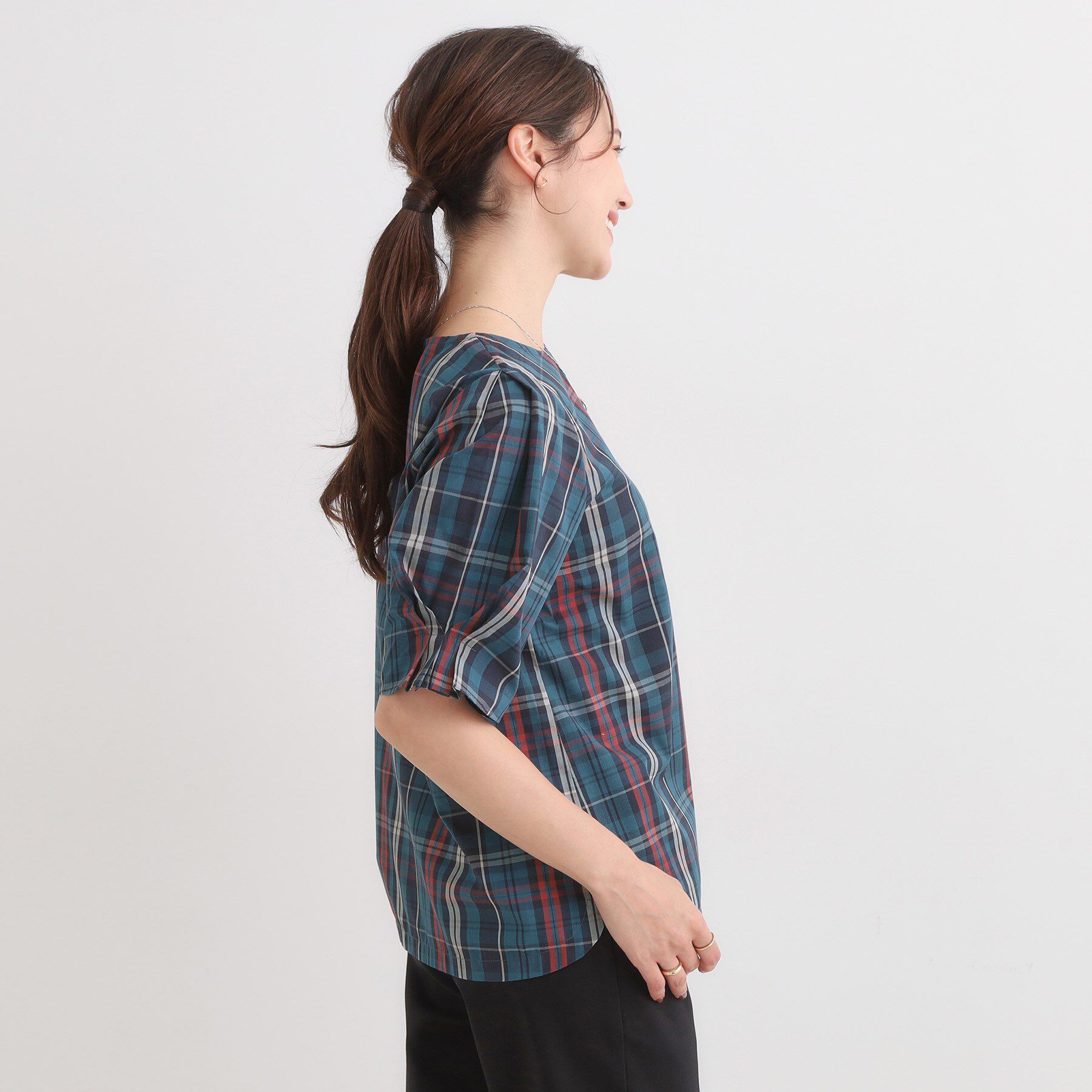 SHOO･LA･RUE「【S-LL/5分袖】お袖タックできれいに魅せる 大人のチェックブラウス」|シャツ・ブラウス|