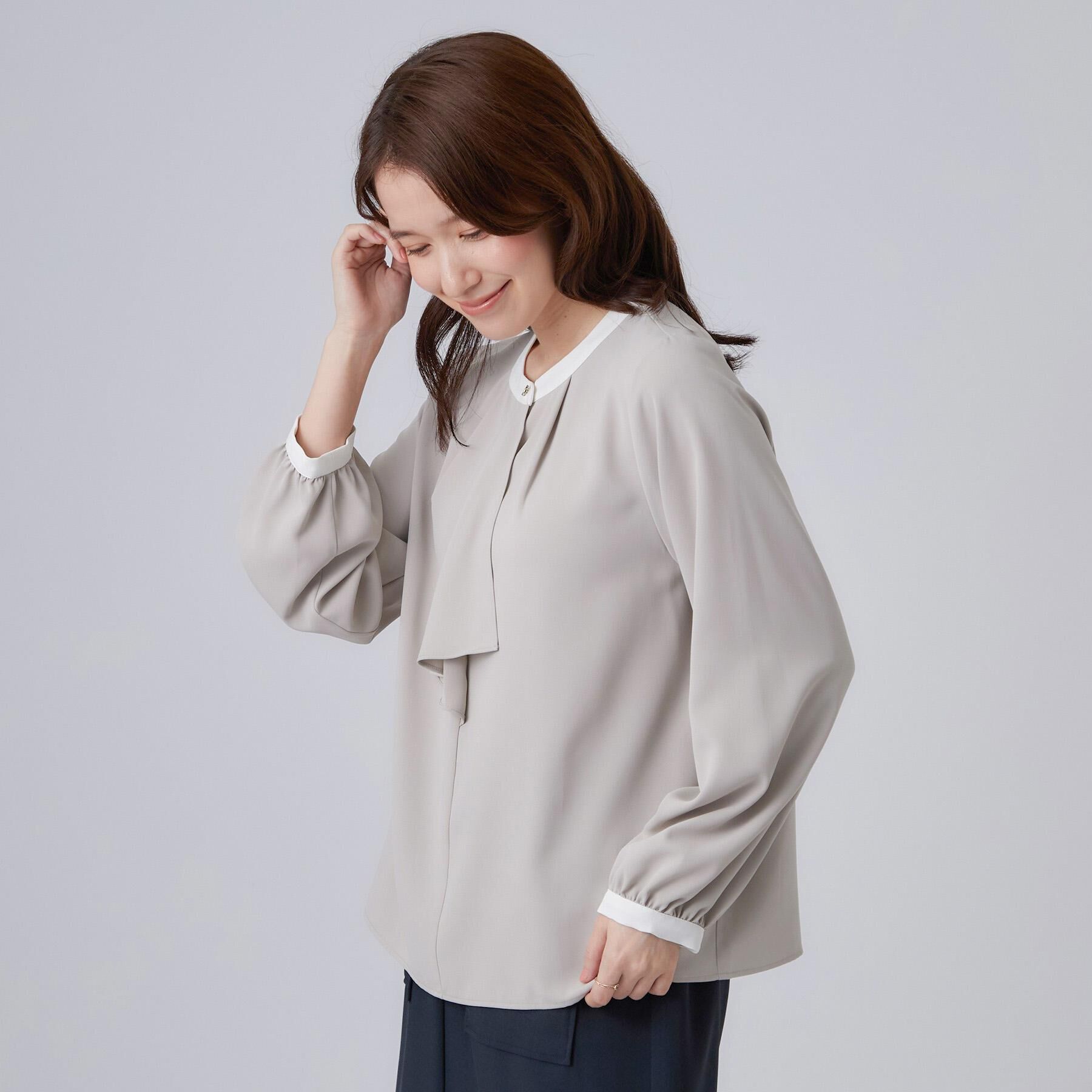 SHOO･LA･RUE「【通勤/UV/洗濯後しわになりにくい/S-LL】大人の上品スタイルに ボウタイ風ブラウス」|シャツ・ブラウス|
