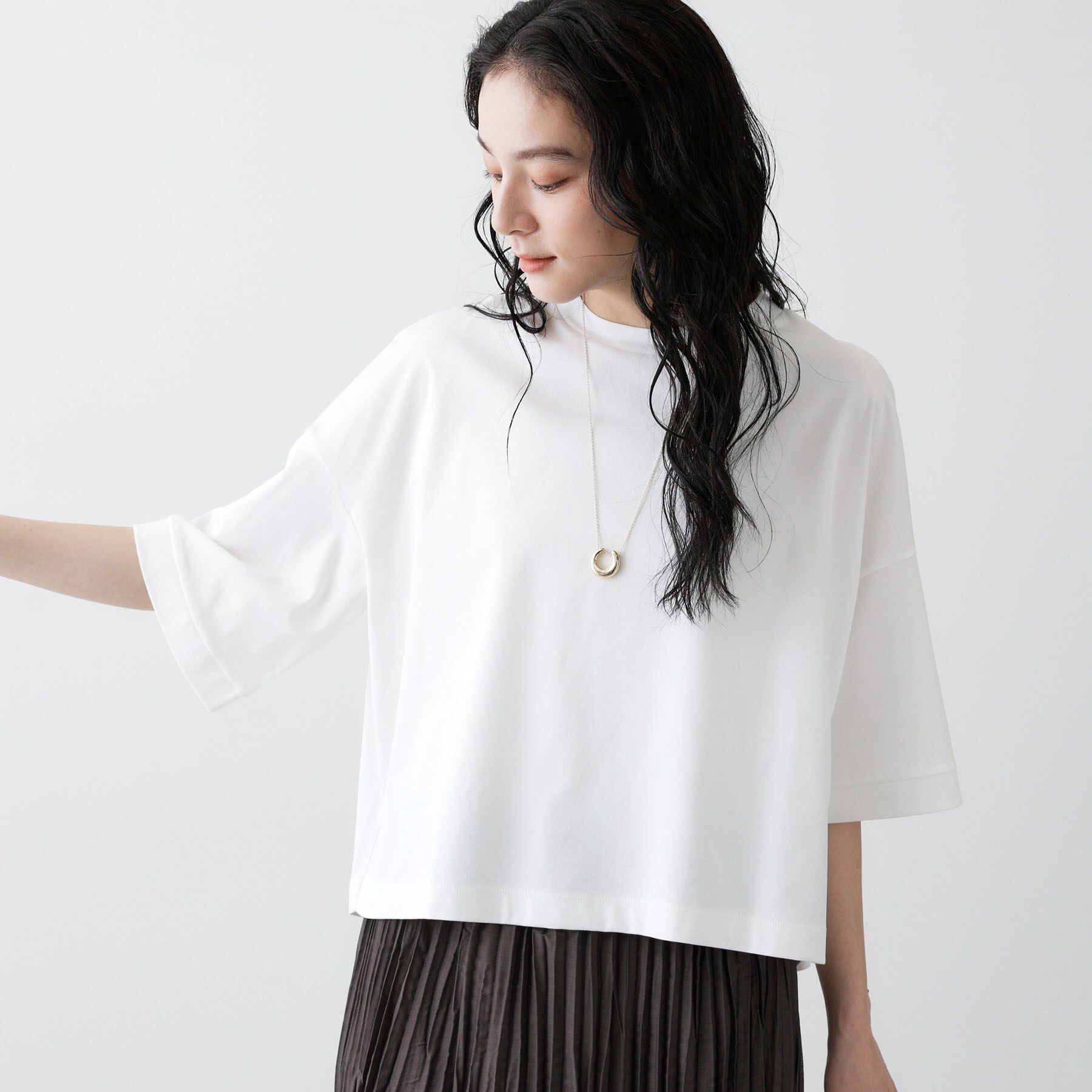 Dessin「【体型カバー】美光沢カットソーボクシーシルエット」|Tシャツ・カットソー|