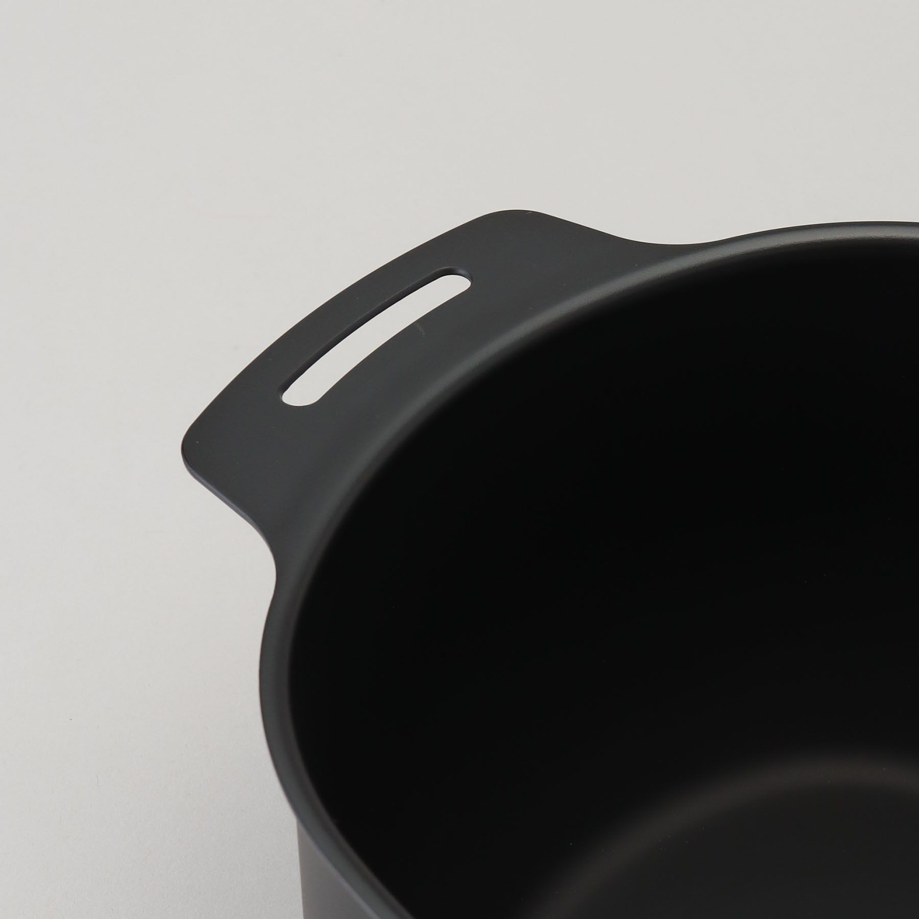 212 KITCHEN STORE「燕三 IH対応鉄楕円揚げ鍋20&times;17cm 温度計付」|食器・キッチングッズ|
