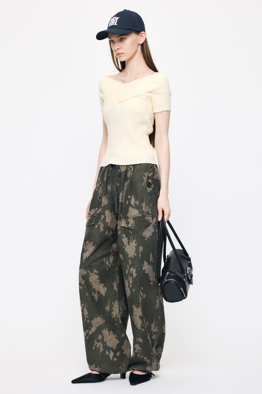 MOUSSY「CROSS OFF SHOULDER トップス」|ニット・セーター|