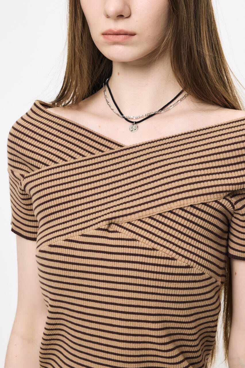 MOUSSY「CROSS OFF SHOULDER トップス」|ニット・セーター|