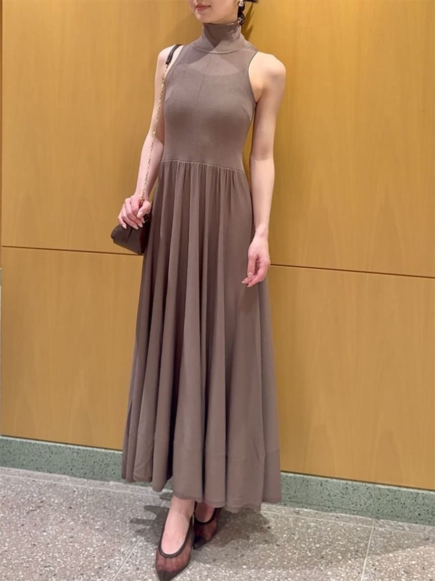 SNIDEL「バックオープンデザインロングニットワンピース」|ワンピース|