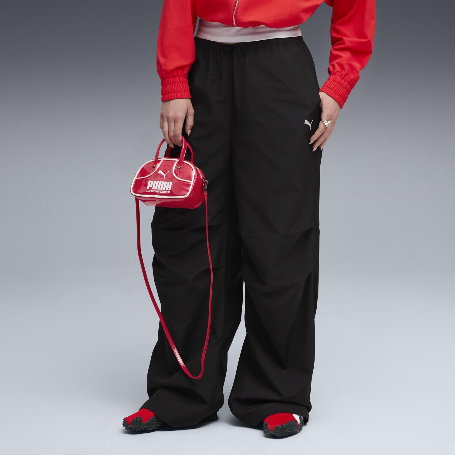 PUMA「【PUMA ｳｪｱ】W WARDROBE ESS PARACHUTE WV PT」|チノ|
