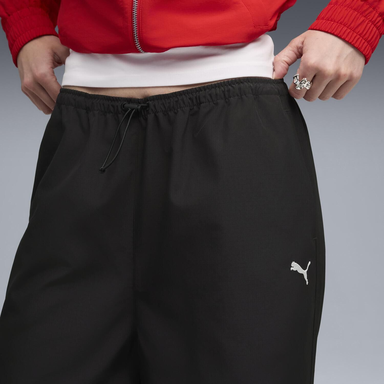 PUMA「【PUMA ｳｪｱ】W WARDROBE ESS PARACHUTE WV PT」|チノ|