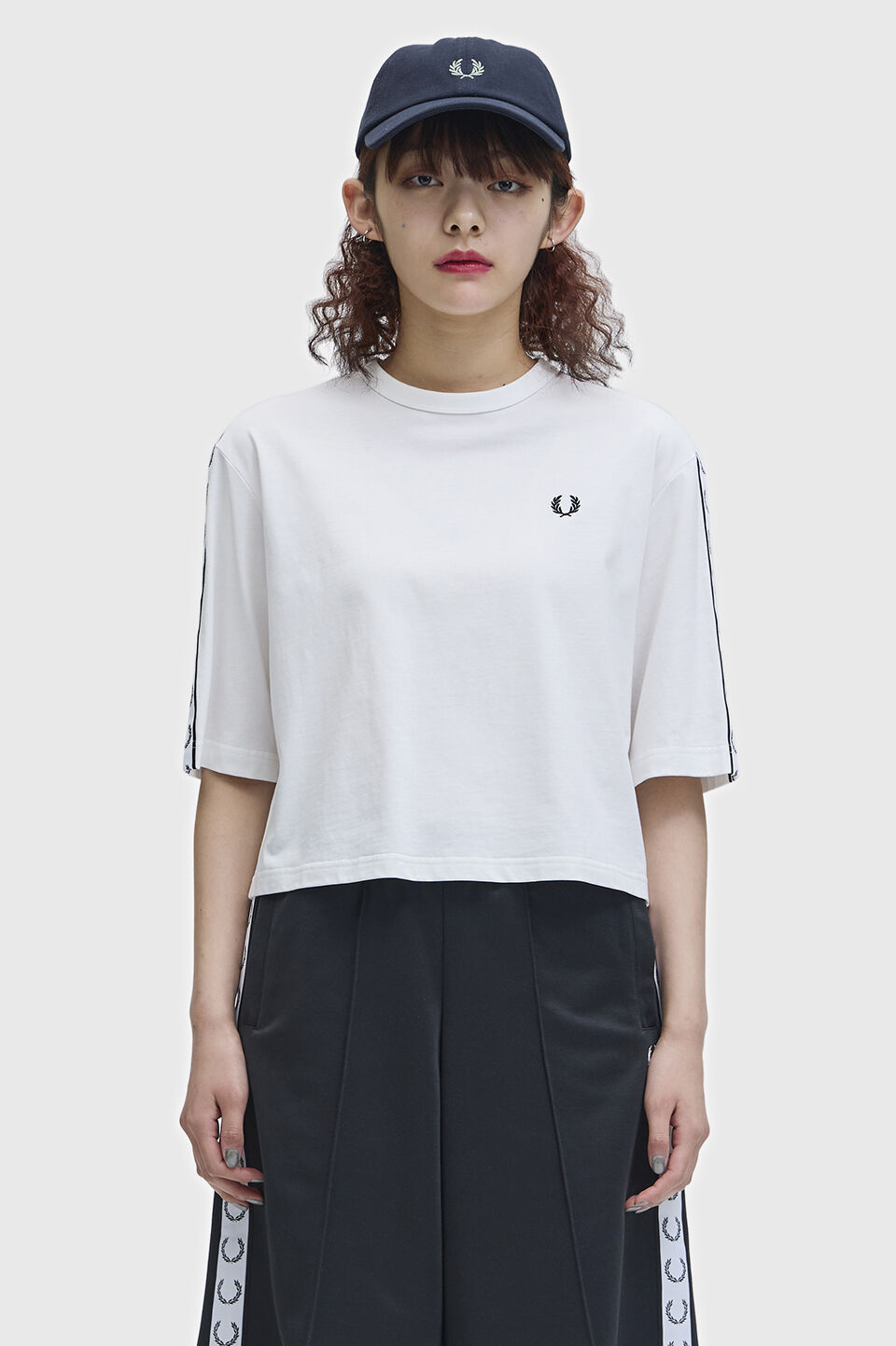 FRED PERRY 「Taped T-Shirt／ロゴテープTシャツ」|Tシャツ・カットソー|