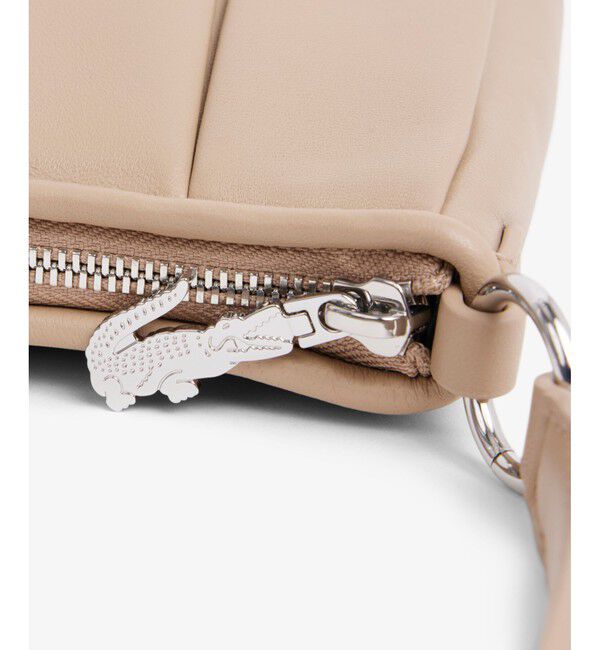LACOSTE「LENGLEN レザープリーツショルダーバッグ」|ハンドバッグ|