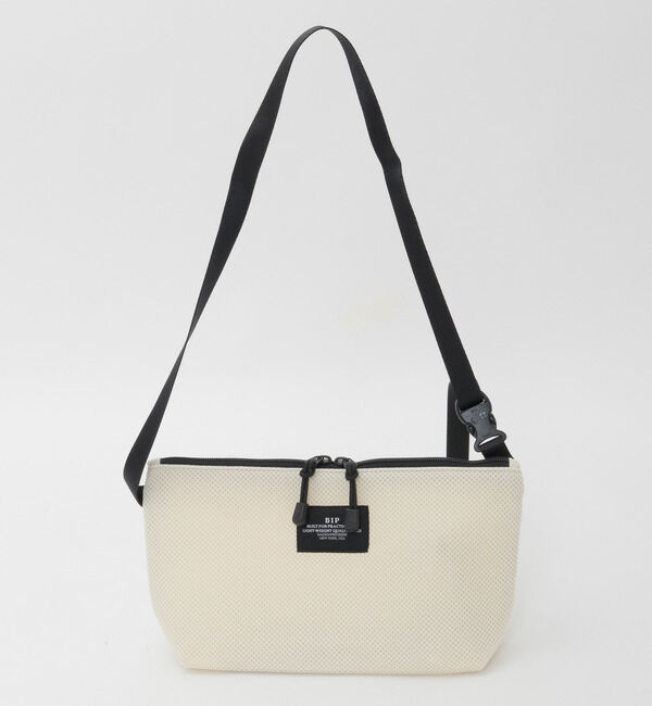 SOFFITTO「【BAGSINPROGRESS/バッグスインプログレス】Fannypack Crossbody J - Double Mesh」|ショルダー・メッセンジャー|ホワイト