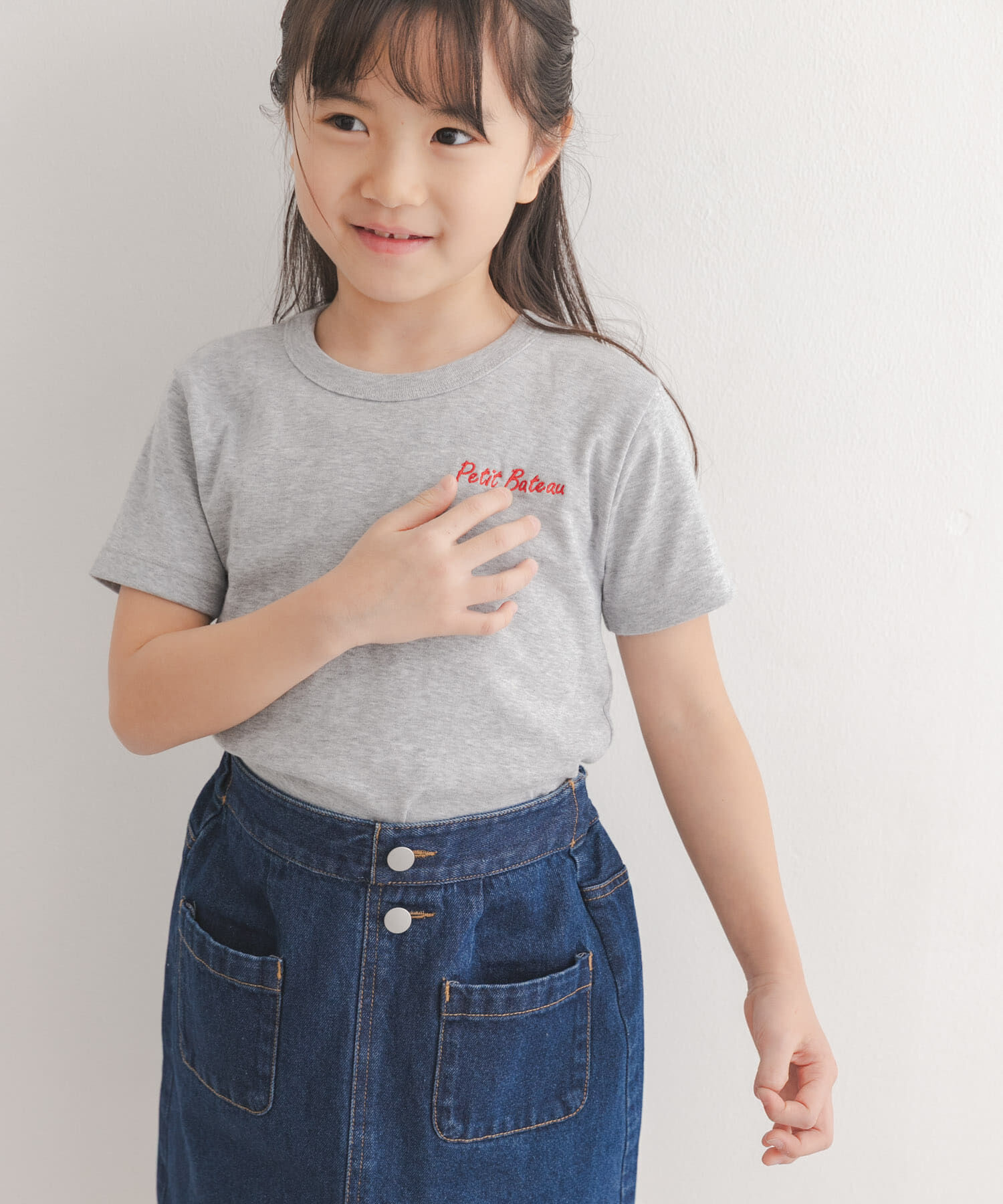 URBAN RESEARCH DOORS「『別注』PETIT BATEAU&times;DOORS　刺繍ロゴTシャツ(KIDS)」|Tシャツ・カットソー|