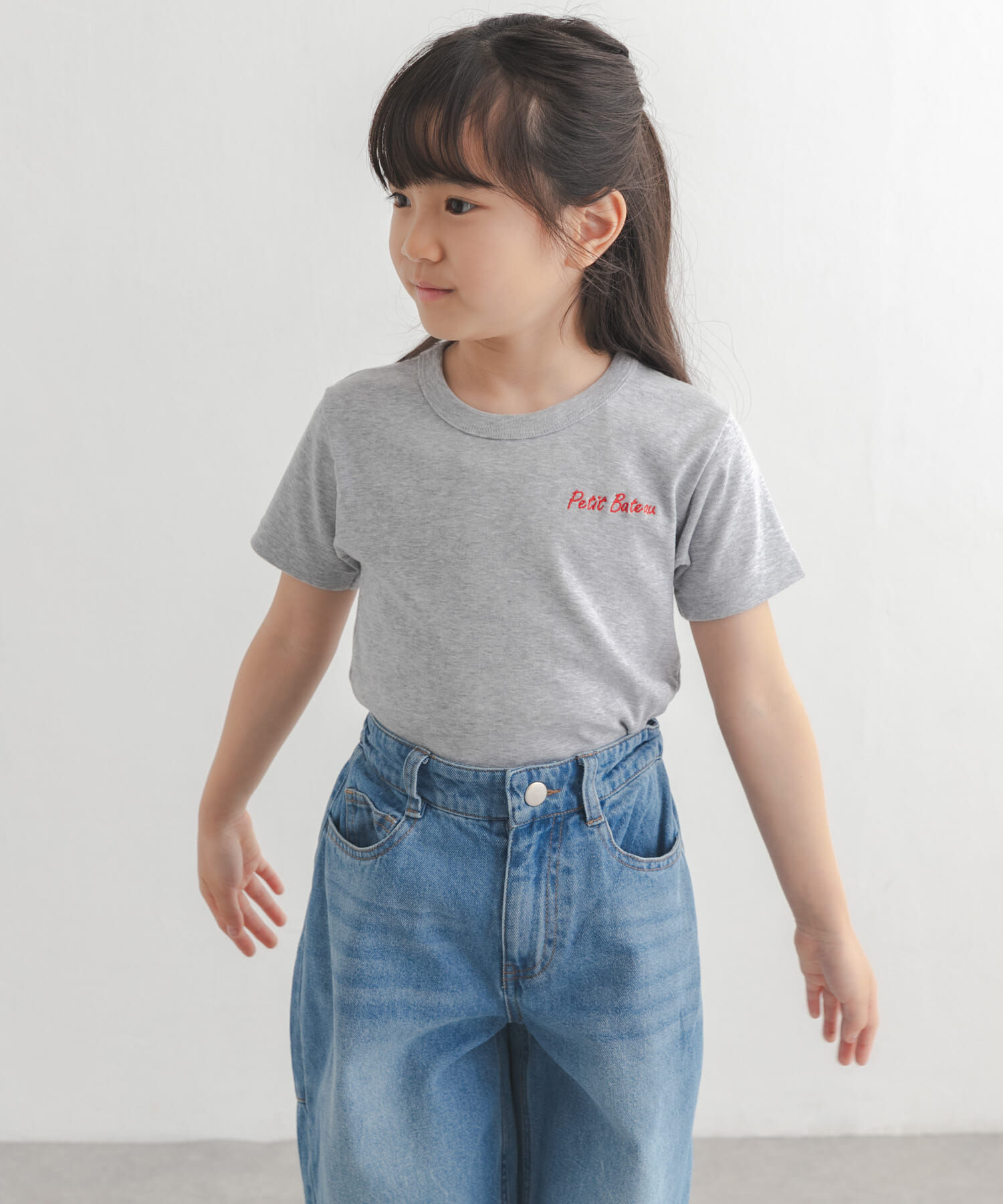 URBAN RESEARCH DOORS「『別注』PETIT BATEAU&times;DOORS　刺繍ロゴTシャツ(KIDS)」|Tシャツ・カットソー|