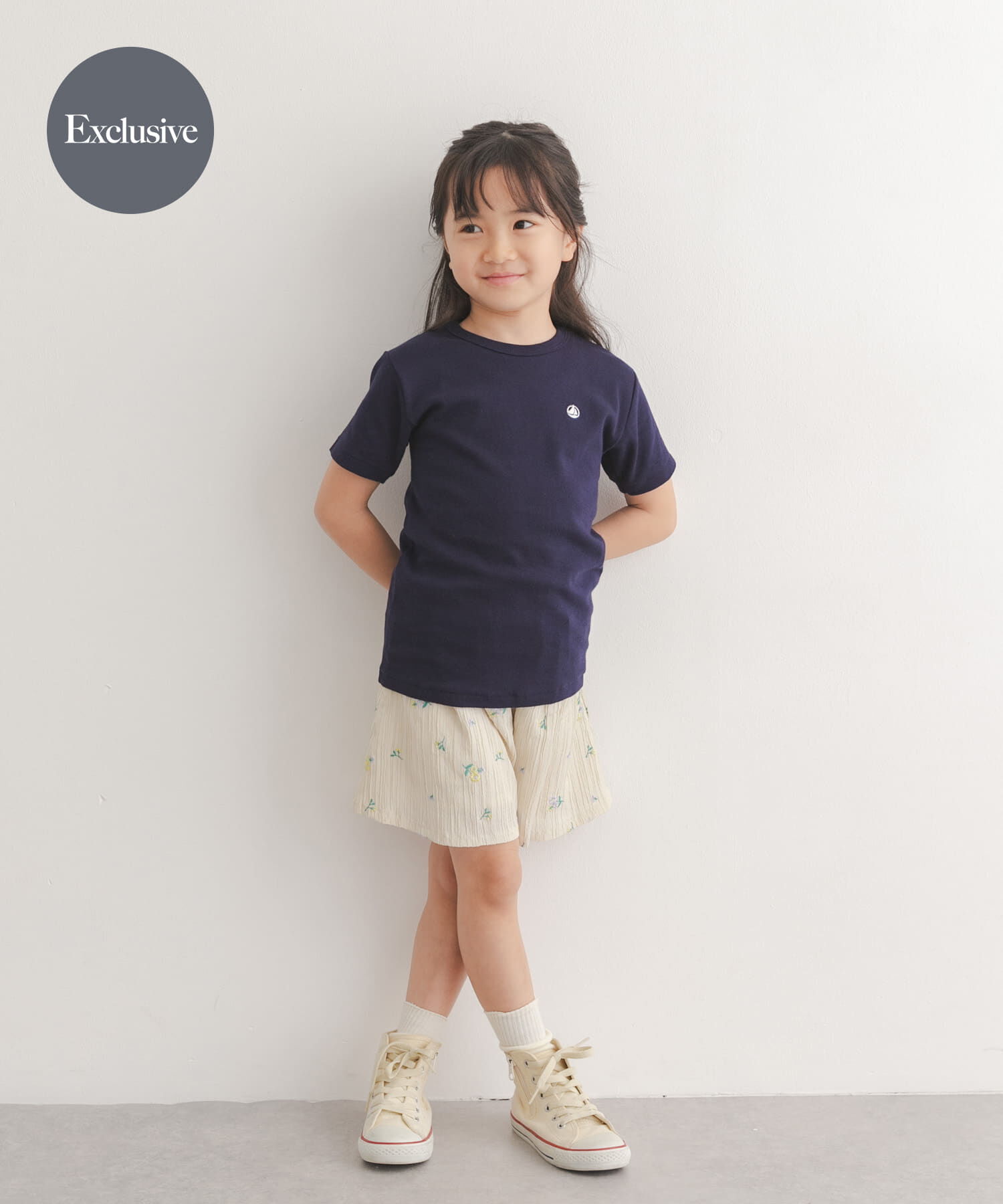 URBAN RESEARCH DOORS「『別注』PETIT BATEAU&times;DOORS　刺繍ロゴTシャツ(KIDS)」|Tシャツ・カットソー|ネイビー