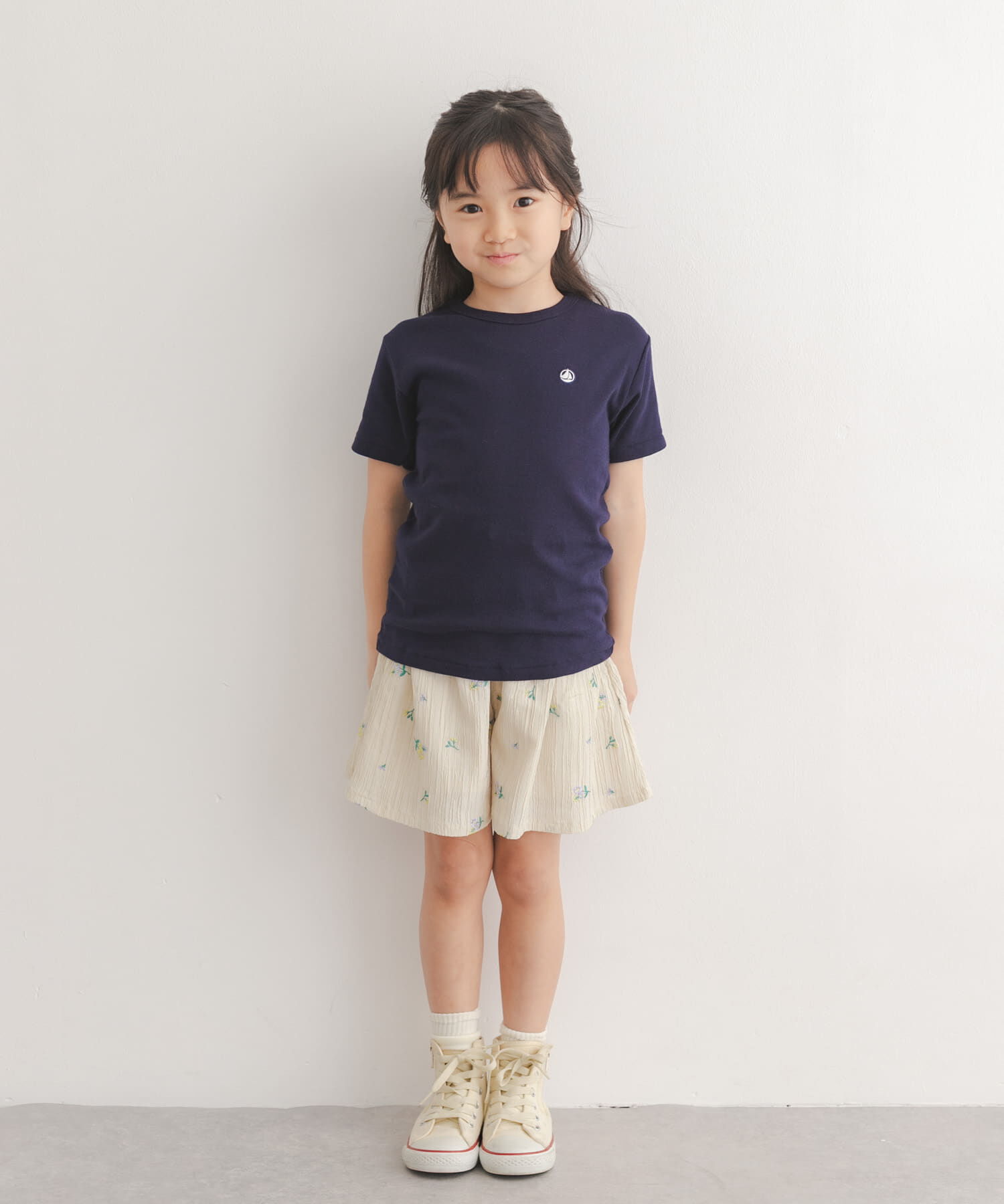 URBAN RESEARCH DOORS「『別注』PETIT BATEAU&times;DOORS　刺繍ロゴTシャツ(KIDS)」|Tシャツ・カットソー|