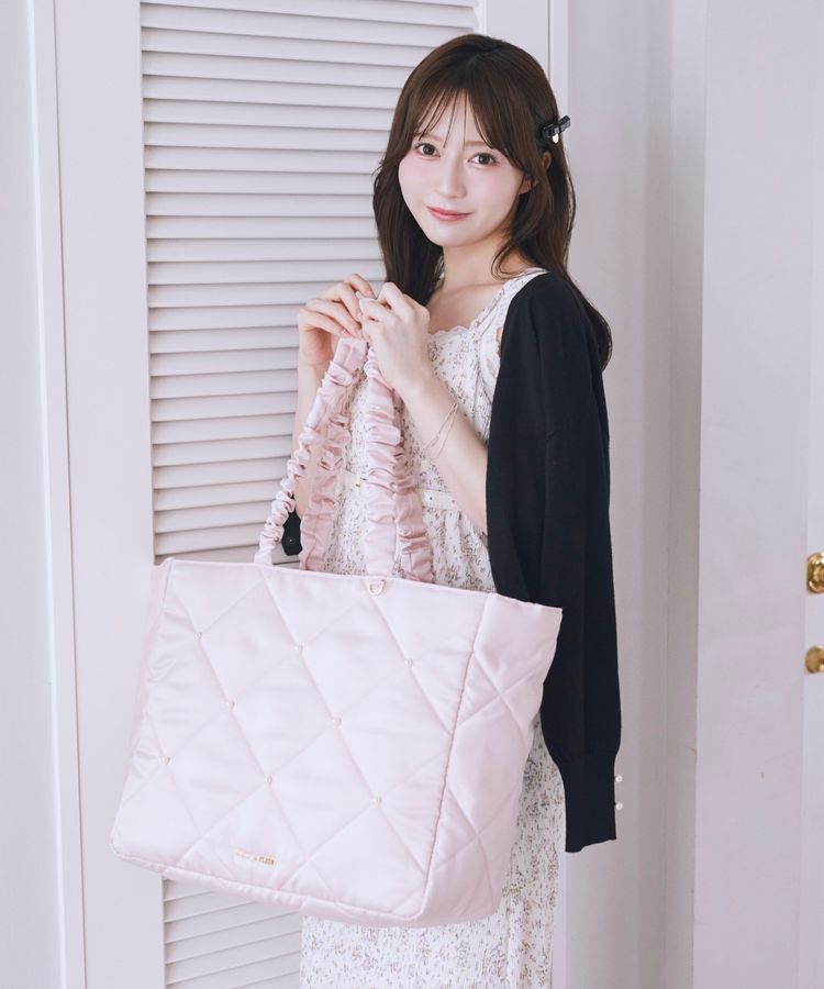 Maison de FLEUR「キルティングエアリーキャリーオンバッグ」|トートバッグ|ピンクベージュ
