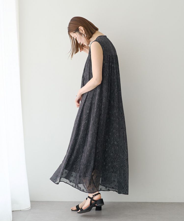 YECCA VECCA「シアードット柄ギャザーワンピース」|ワンピース|