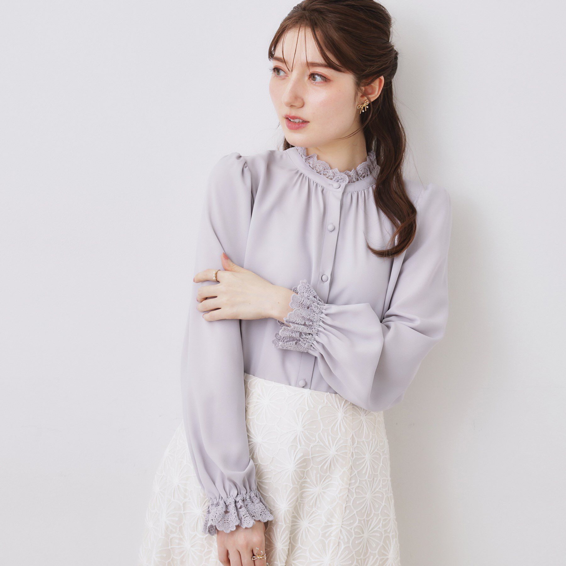 Couture broach「【2WAY・ハレの日・通勤】エンブロレースブラウス」|シャツ・ブラウス|