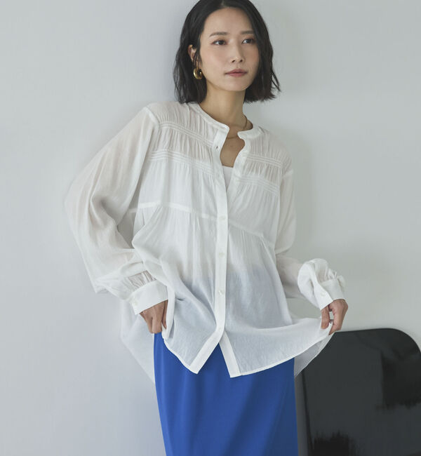 Doux archives「シャーリングバンドカラーブラウス」|シャツ・ブラウス|OFF WHITE
