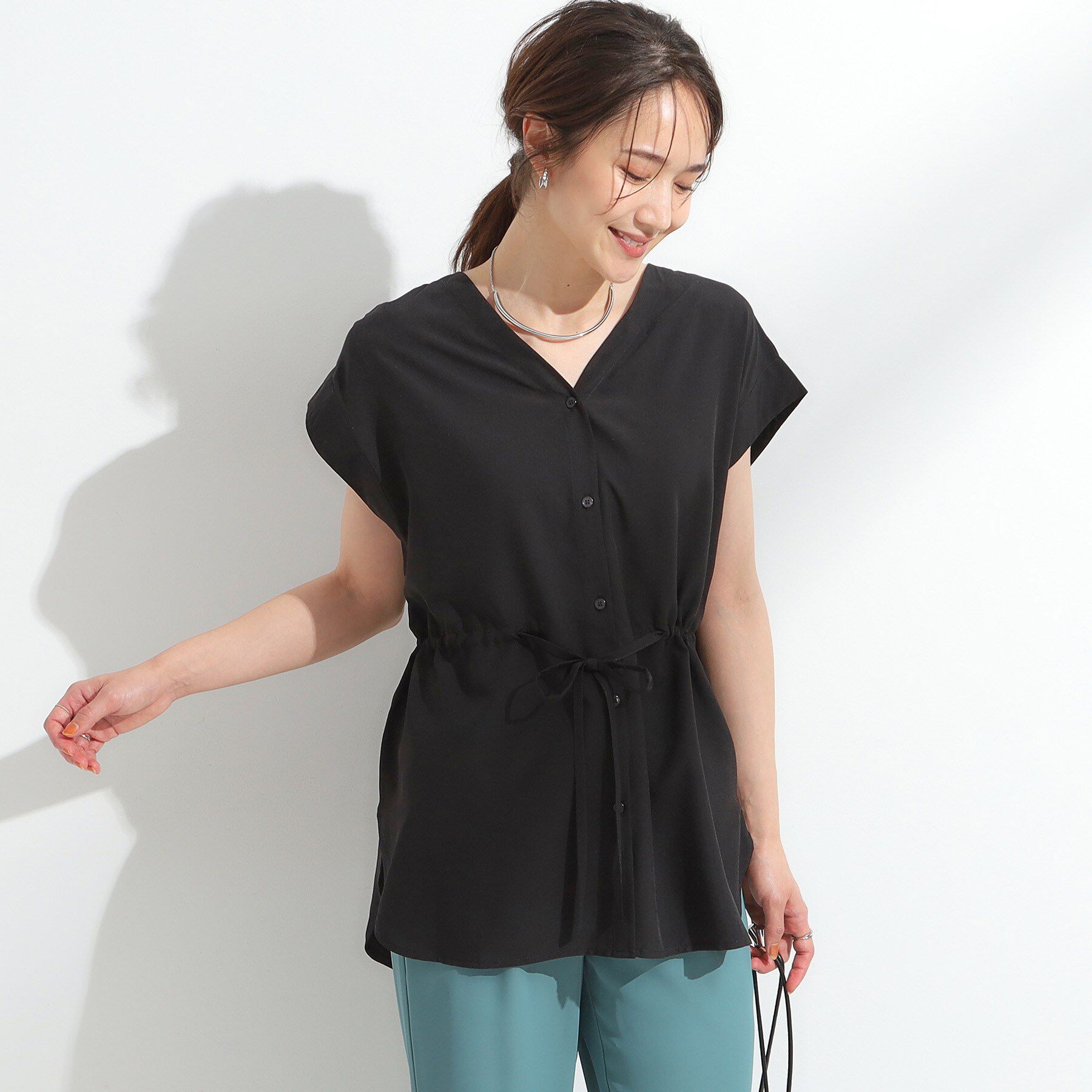 SHOO･LA･RUE「【S-LL】シルエットが変えられる ウエストリボンブラウス」|シャツ・ブラウス|