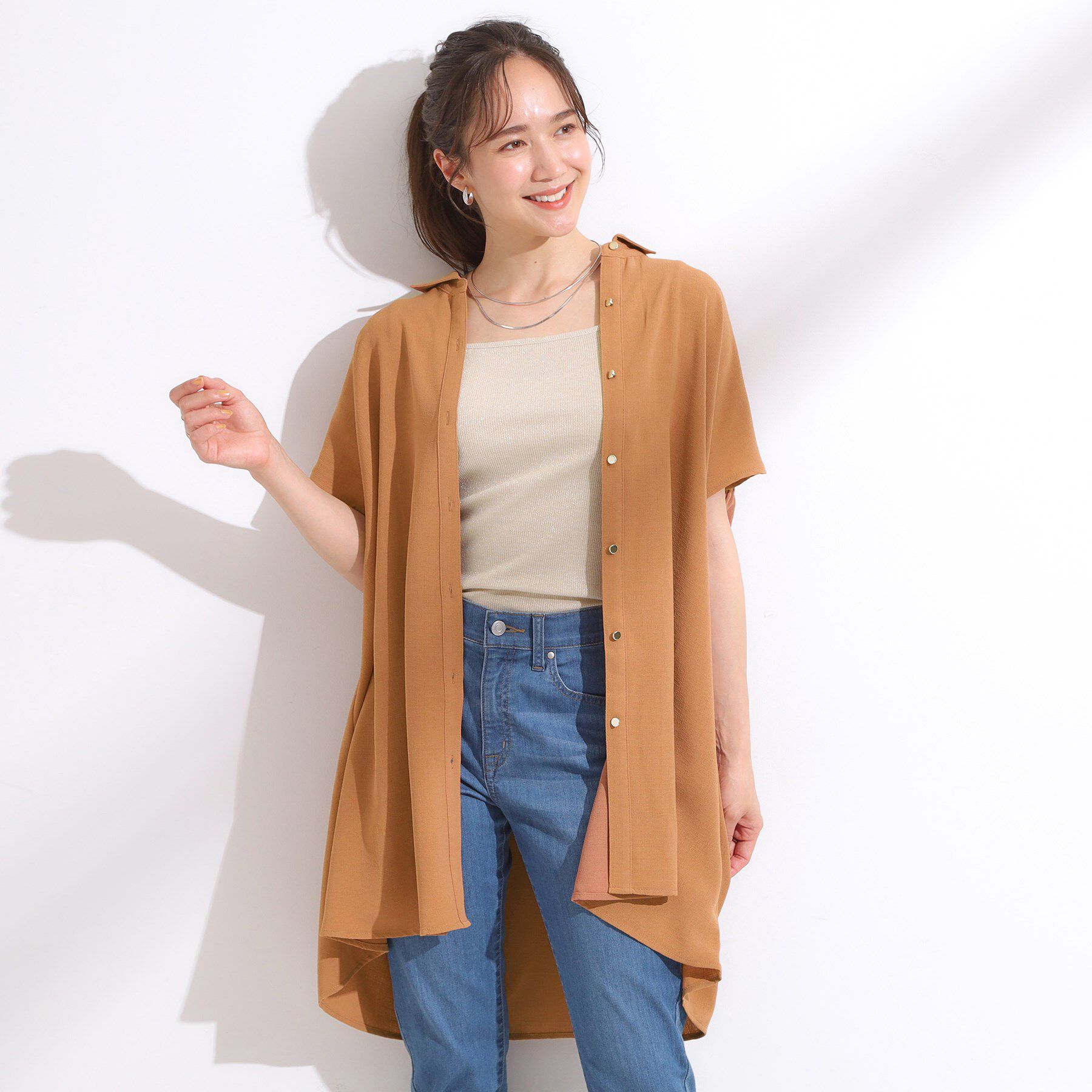 SHOO･LA･RUE「【S-LL/体型カバー】さらりとしたタッチが心地よい バックギャザーブラウス」|チュニック|