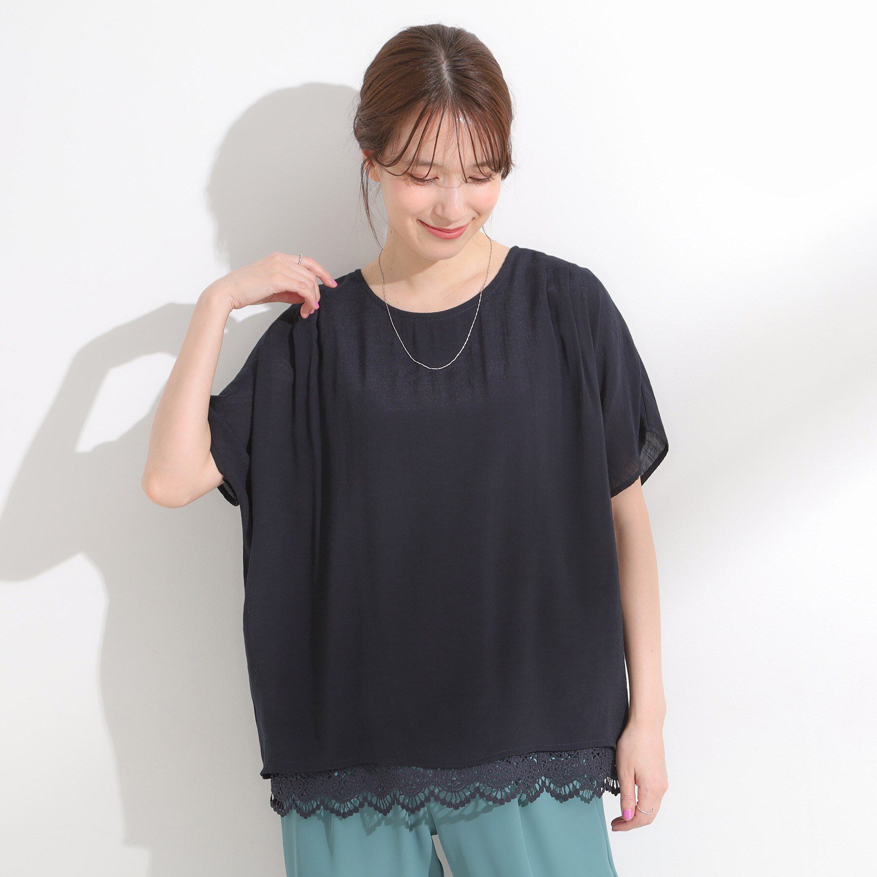 SHOO･LA･RUE「【S-LL】着るだけで簡単にコーデが決まる レースレイヤード風ドルマントップス」|Tシャツ・カットソー|