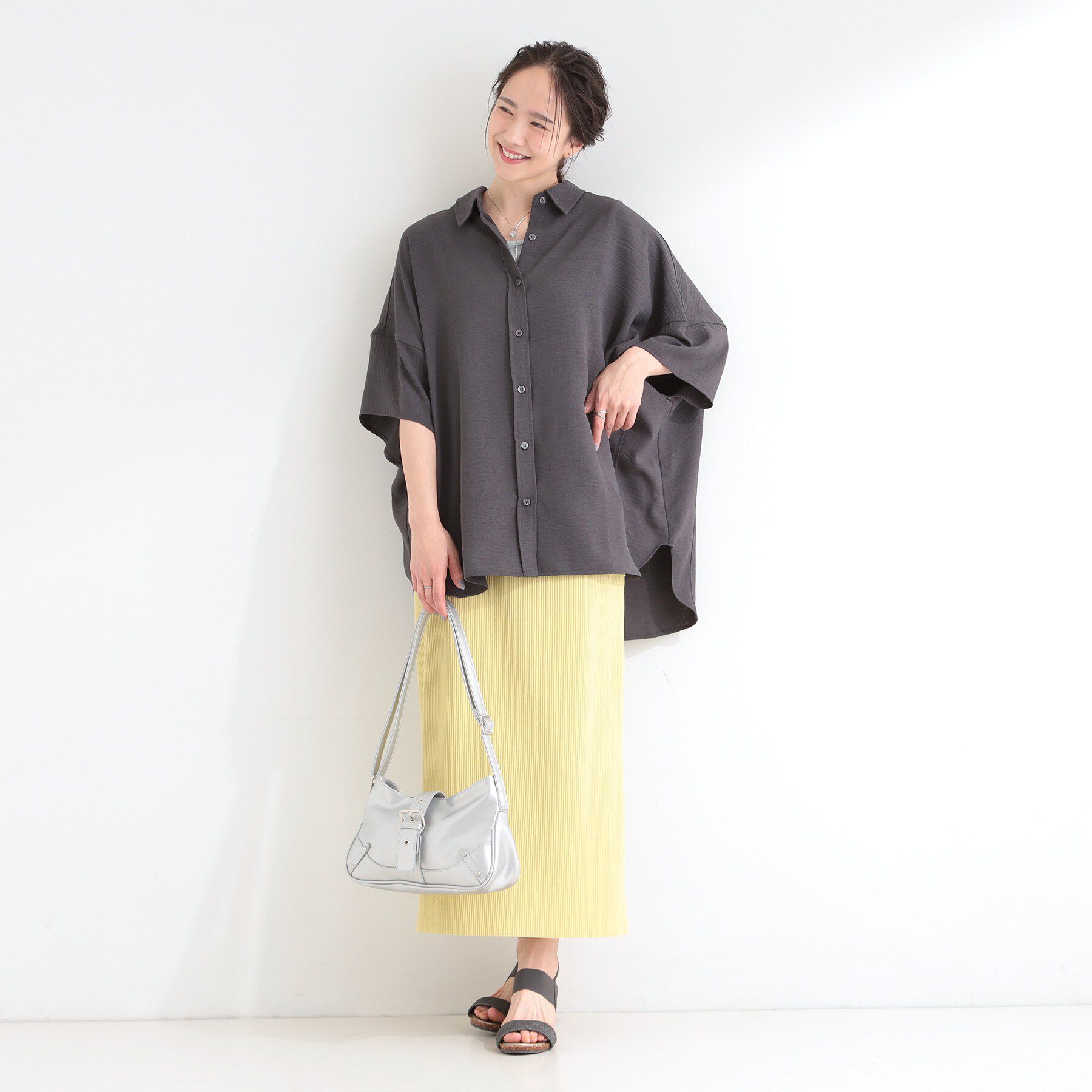 SHOO･LA･RUE「【高レビュー/洗濯後しわになりにくい/体型カバー】きちんとゆるっと 大人の抜け感 ポンチョ風カラーシ」|シャツ・ブラウス|