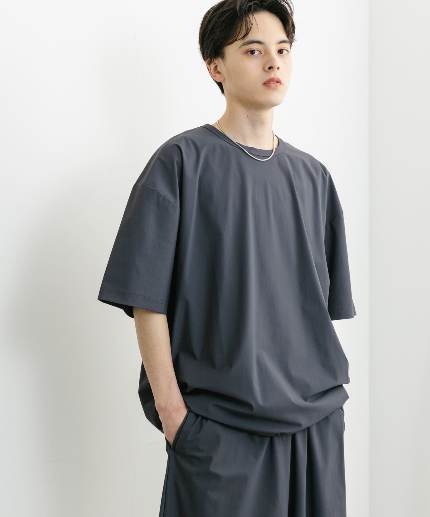 SENSE OF PLACE by URBAN RESEARCH「4WAYストレッチプルオーバーショートスリーブTシャツ」|Tシャツ・カットソー|チャコールグレー