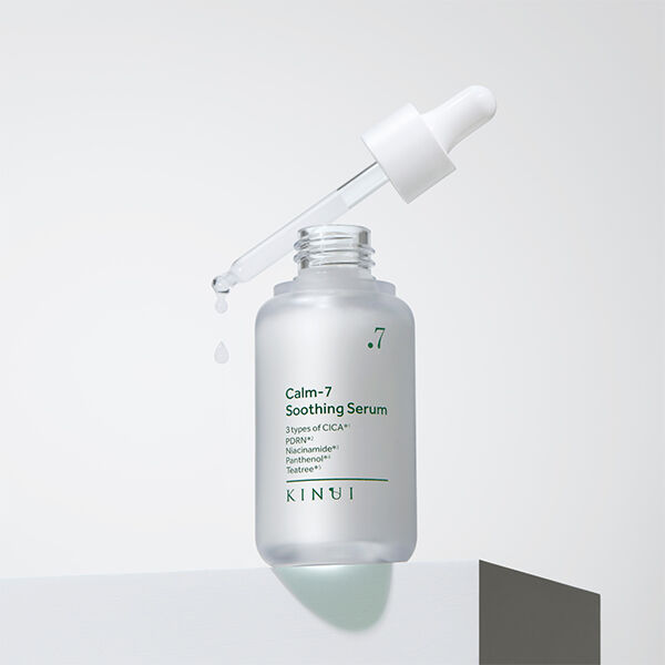  「KINUI カームセブンスージングセラム さらさら、しっとり (30ml)」|美容液・オイル・クリーム|