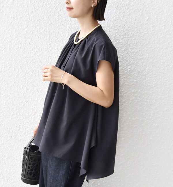 SHIPS for women「〈UVカット/吸水速乾/接触冷感/防シワ〉ハンカチーフ ヘムライン バック フレア ブラウス」|シャツ・ブラウス|