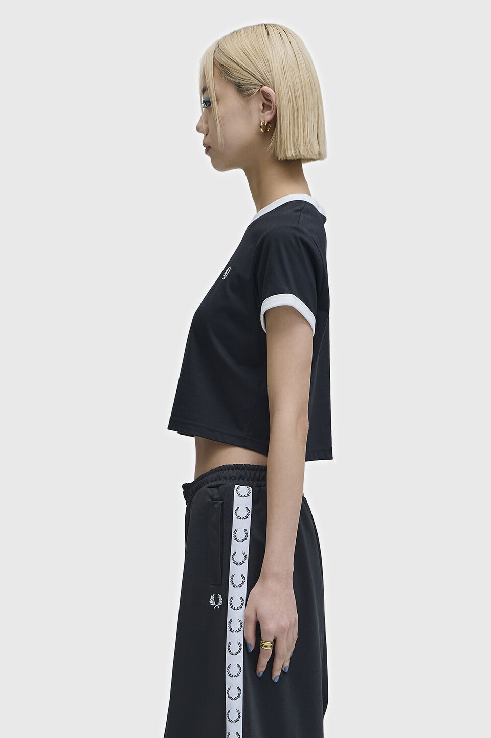 FRED PERRY 「Cropped Ringer T-Shirt／クロップドＴシャツ」|Tシャツ・カットソー|