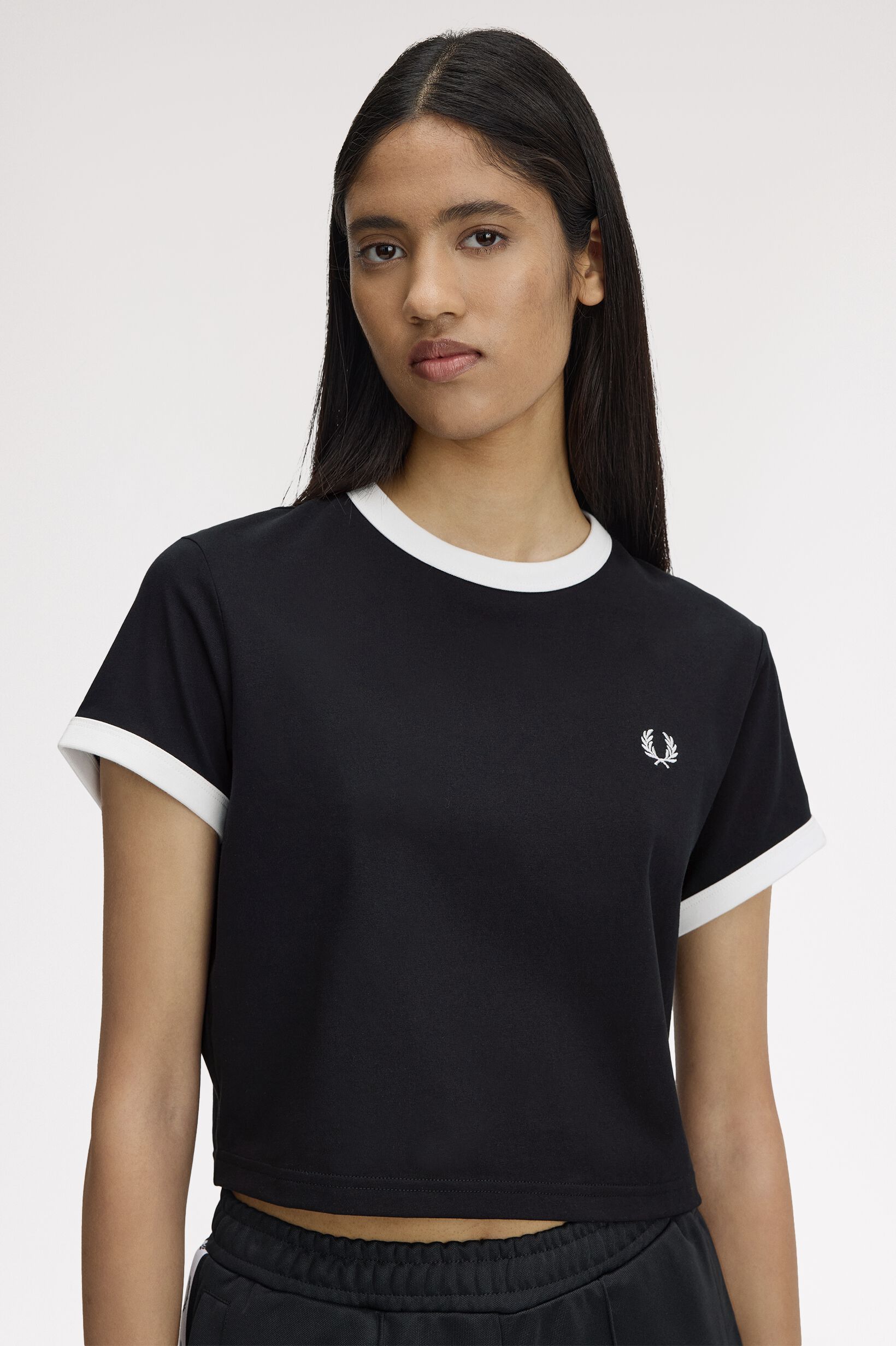 FRED PERRY 「Cropped Ringer T-Shirt／クロップドＴシャツ」|Tシャツ・カットソー|
