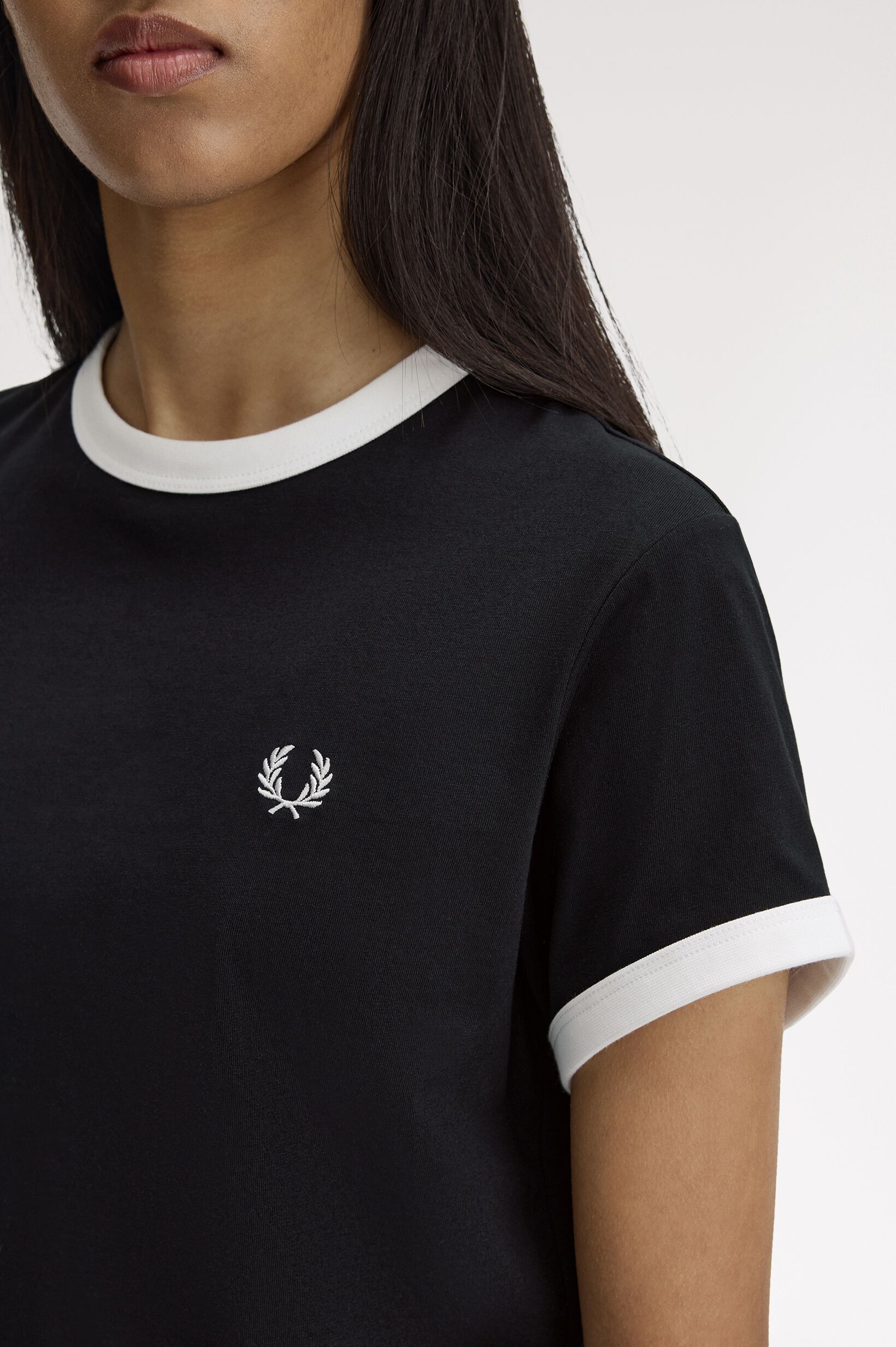 FRED PERRY 「Cropped Ringer T-Shirt／クロップドＴシャツ」|Tシャツ・カットソー|