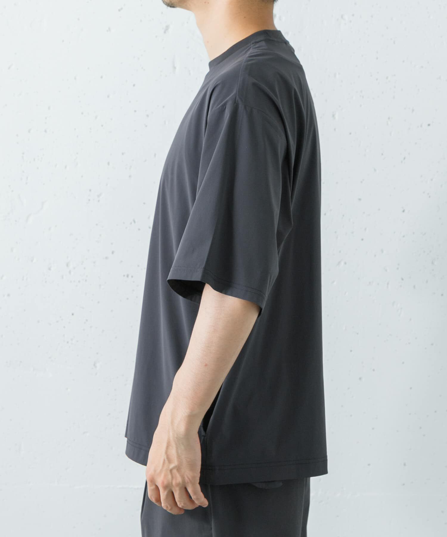 URBAN RESEARCH「『撥水/接触冷感』『UR TECH MoLight』PACKABLE T-SHIRTS」|Tシャツ・カットソー|