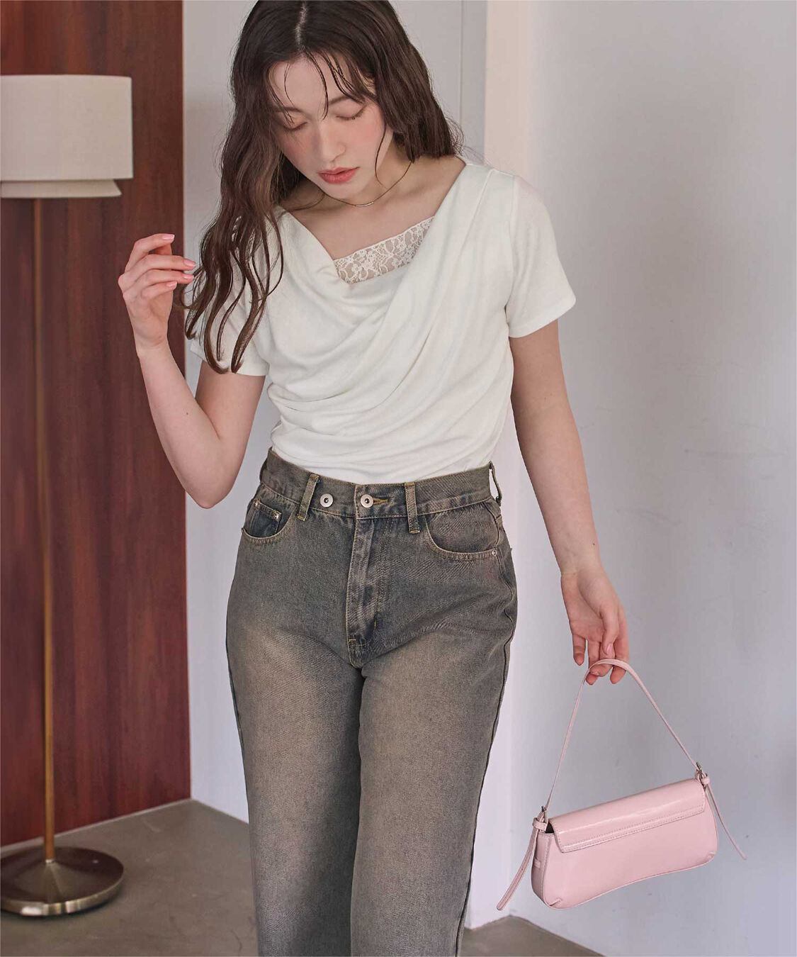 titivate「オフショルダーハーフスリーブレースドッキングTシャツ」|Tシャツ・カットソー|オフホワイト