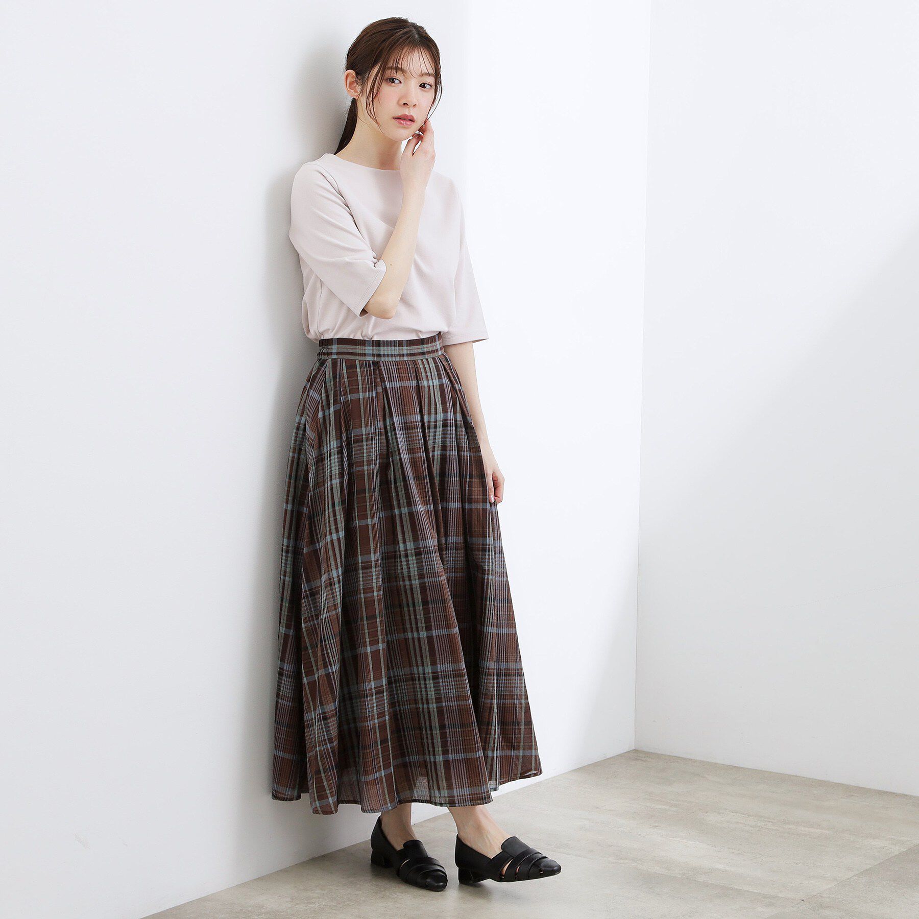 grove「【二の腕カバー/すっきり見え・抗菌防臭/UVカット】きちんと素材のボートネックTシャツ」|Tシャツ・カットソー|