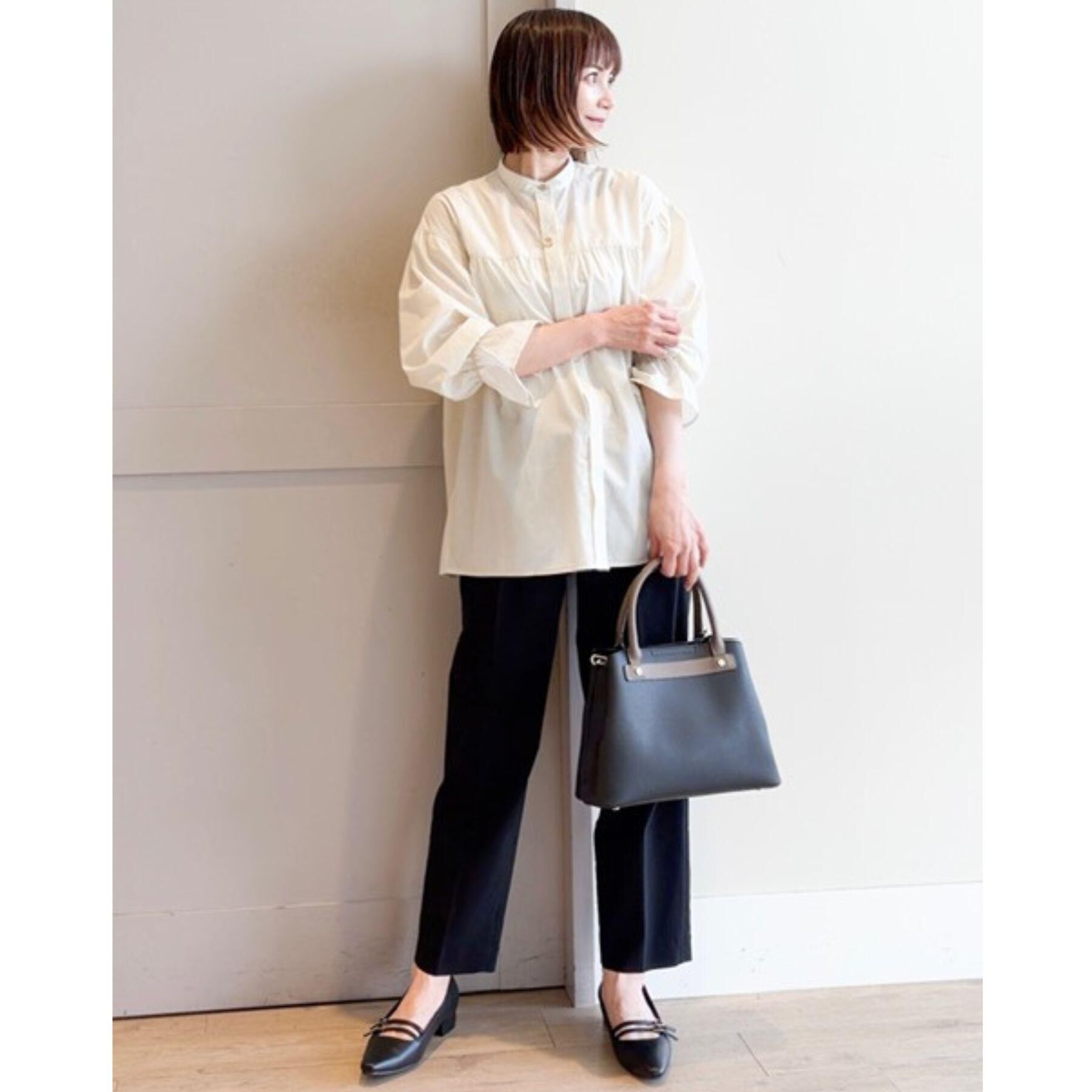 grove「【貴島明日香さん着用／イージーケア／接触冷感】麻混スタンドギャザーシャツ」|シャツ・ブラウス|