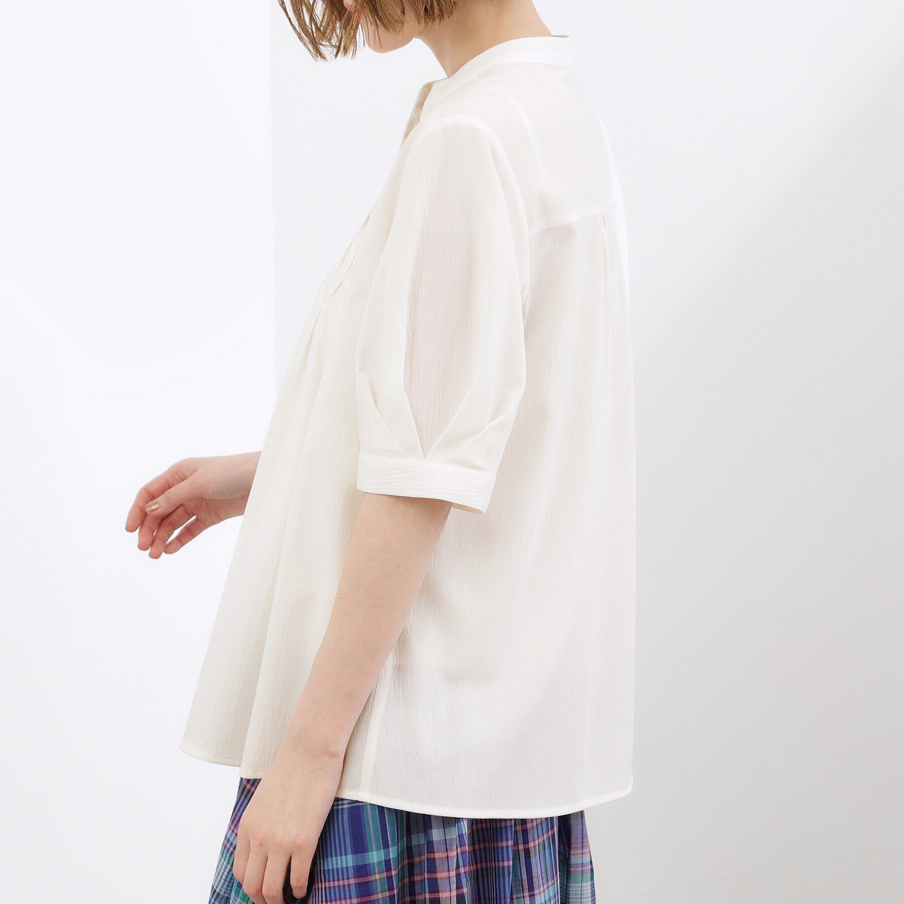 grove「【貴島明日香さん着用/体型カバー】ON・OFF使えるスモッキングタックブラウス」|シャツ・ブラウス|