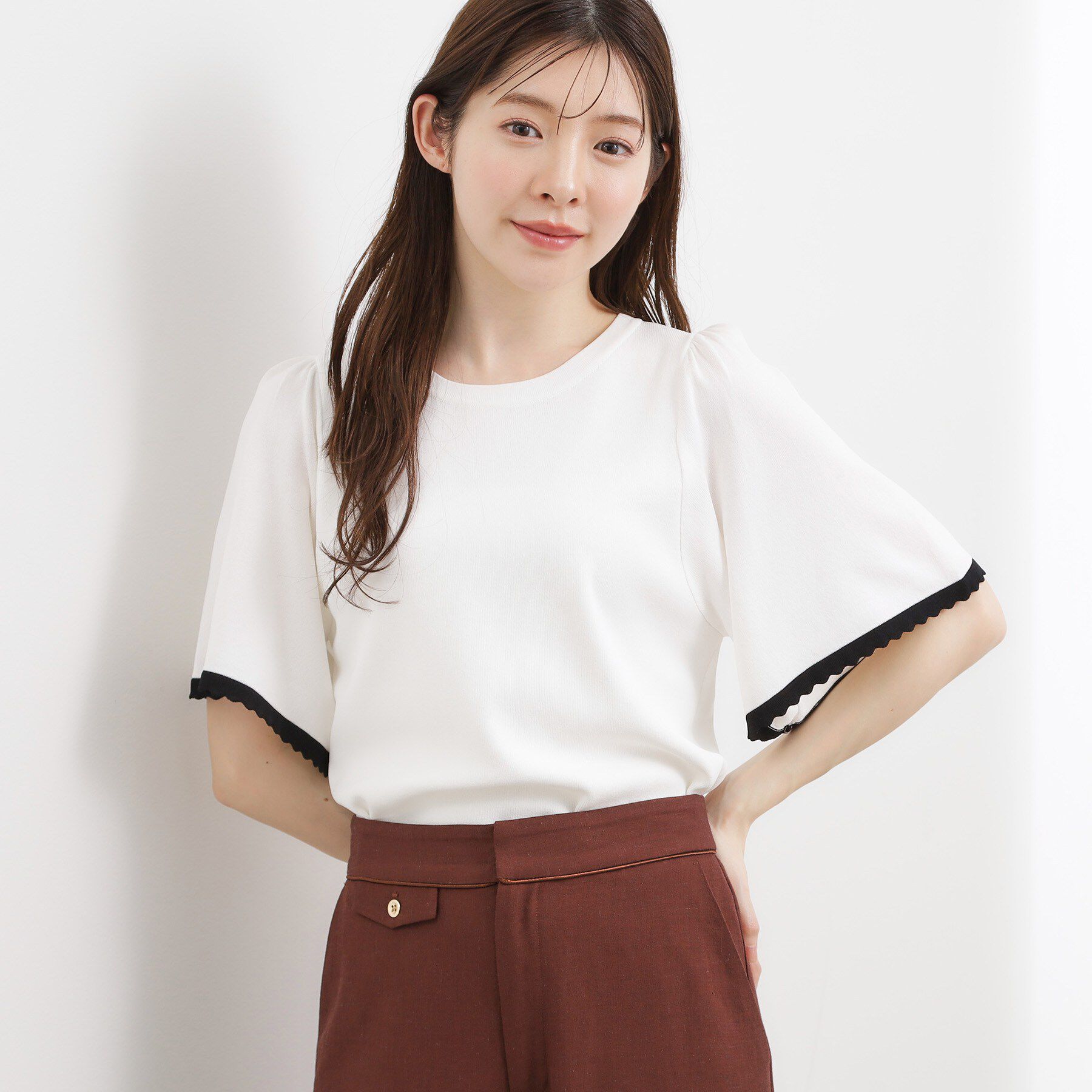 grove「高評価！【シリーズ累計36万枚！名品ニット】やわらかドライタッチ スカラップスリーブニット」|ニット・セーター|オフホワイト(003