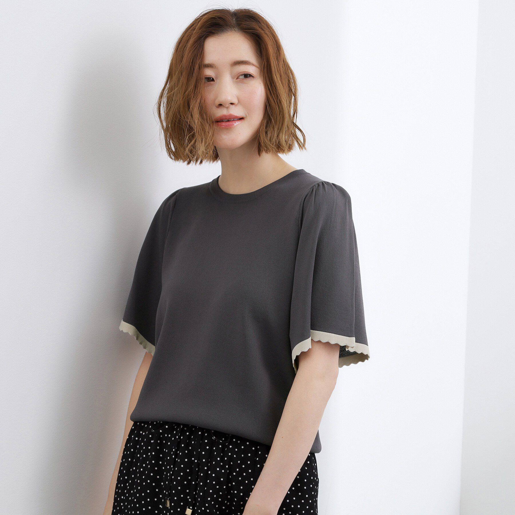 grove「高評価！【シリーズ累計36万枚！名品ニット】やわらかドライタッチ スカラップスリーブニット」|ニット・セーター|