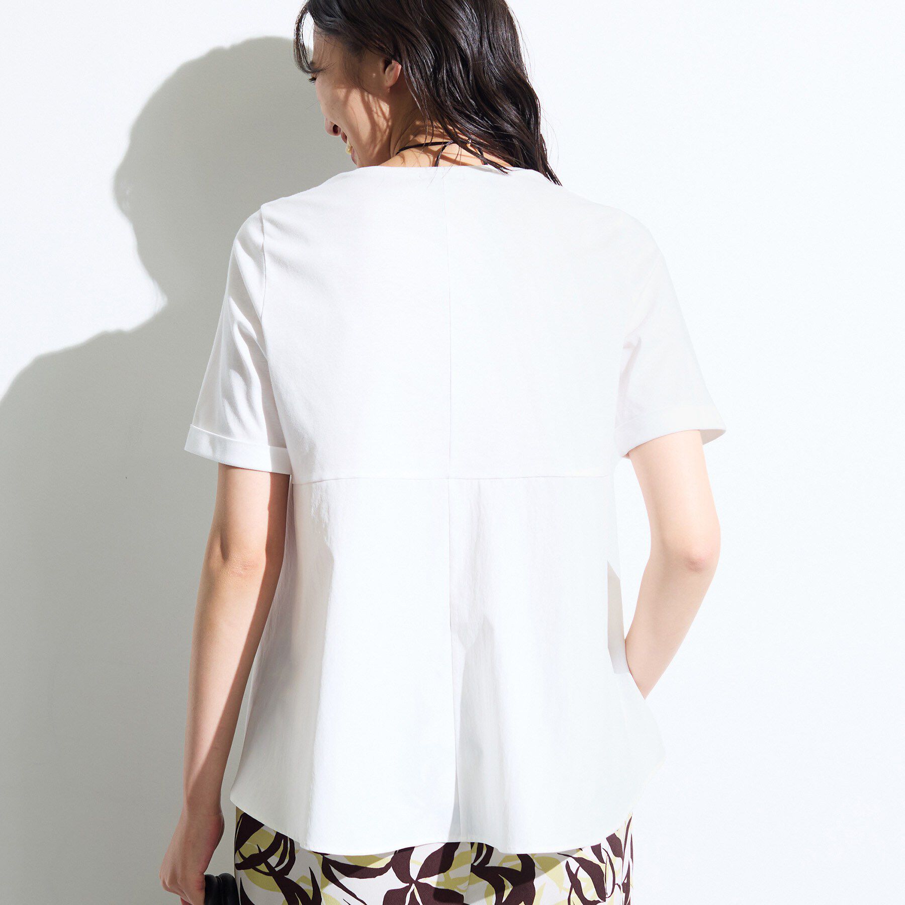 INDIVI「【バックシャン】異素材ドッキングプルオーバー」|Tシャツ・カットソー|