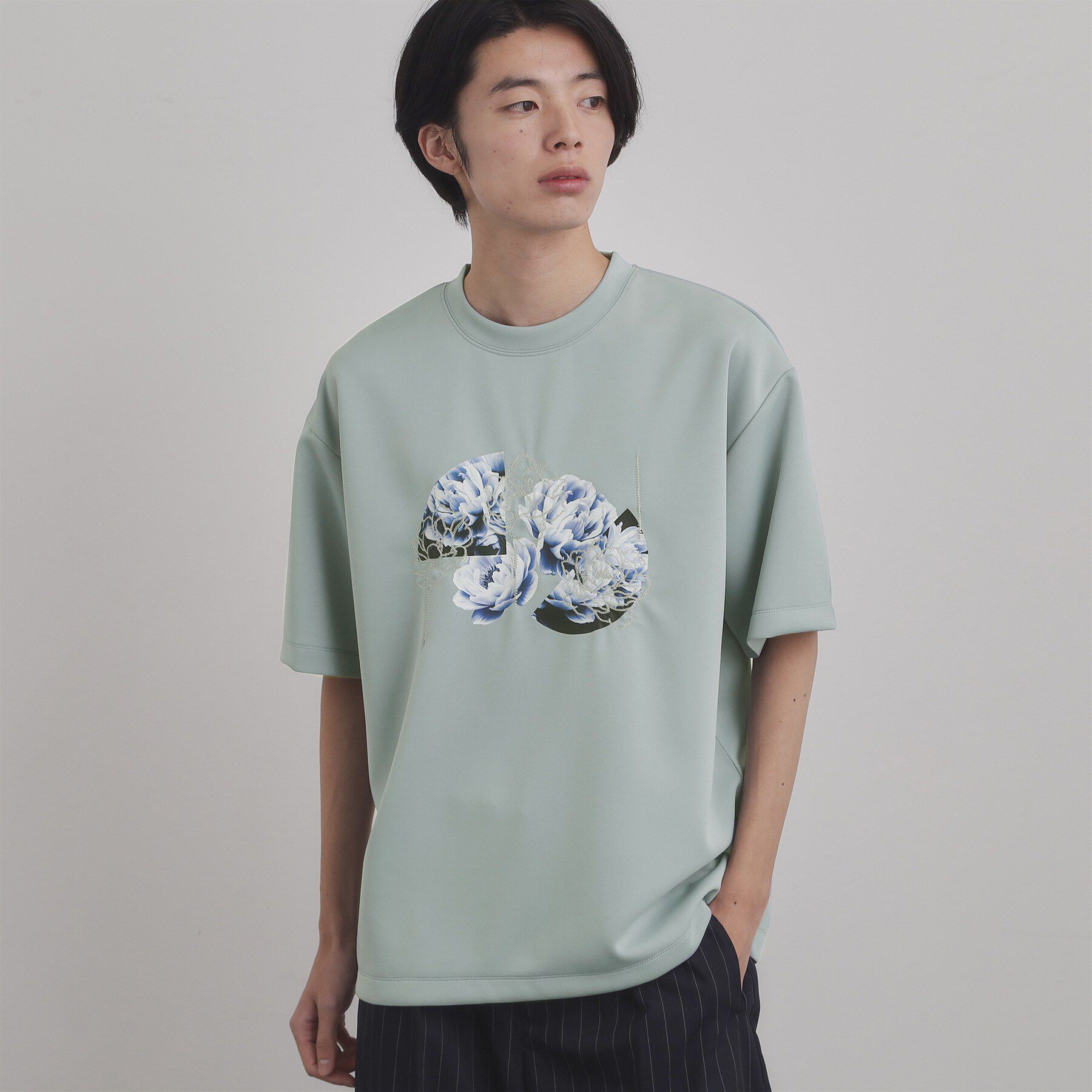 tk.TAKEO KIKUCHI「フラワープリントTシャツ」|Tシャツ・カットソー|