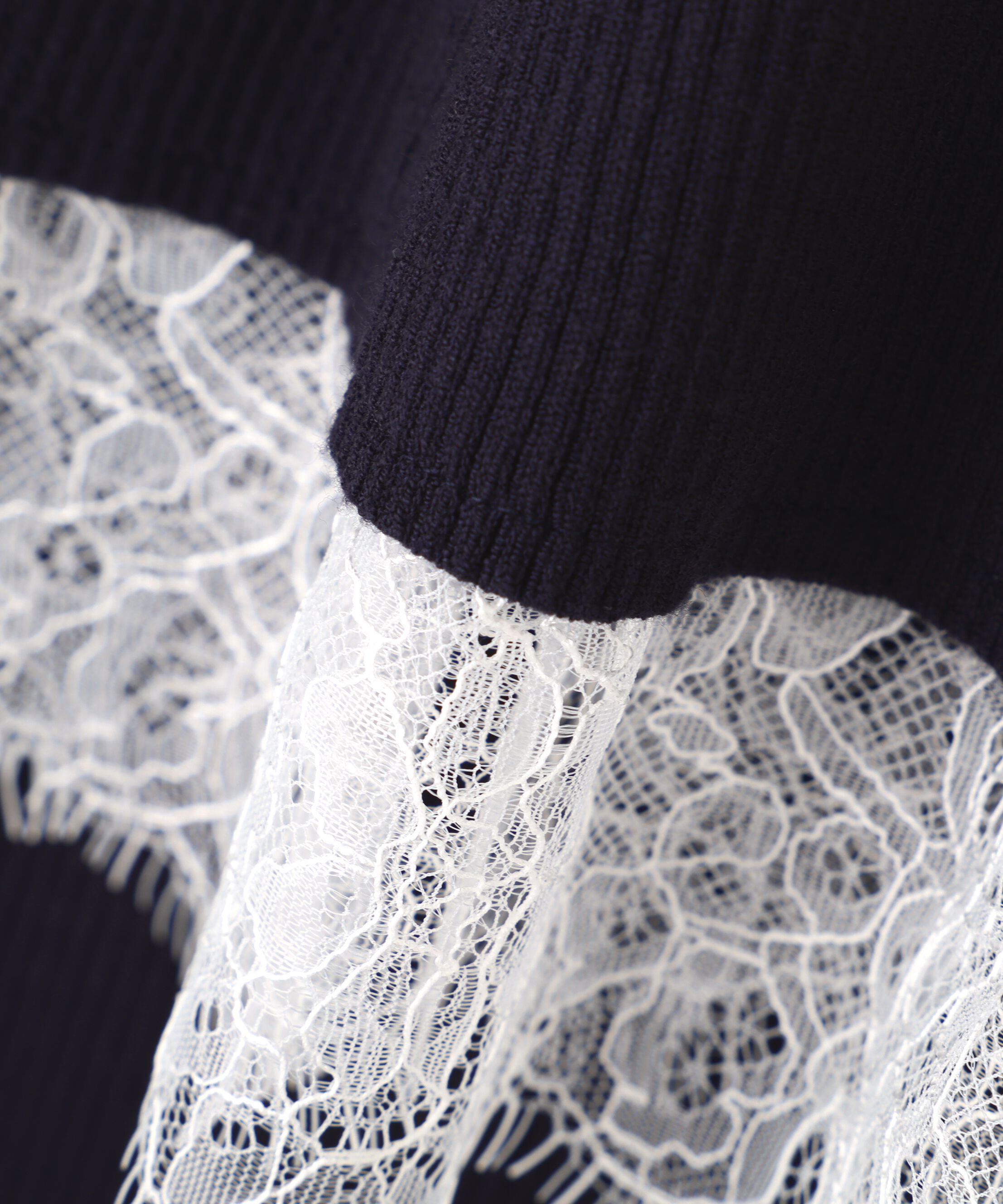 PROPORTION BODY DRESSING「レース付きペプラムニットセット 26SS」|ワンピース|