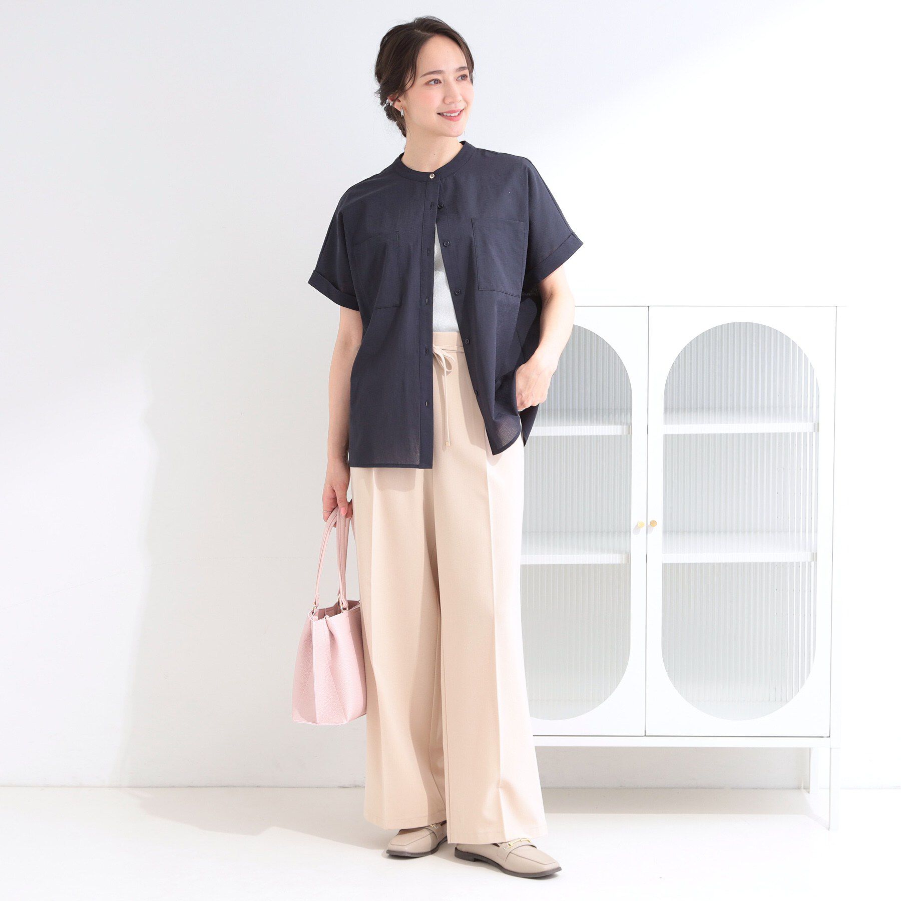 SHOO･LA･RUE「【通気性〇/UV/S-LL】風が通り抜ける ひんやり半袖バンドカラーシアーシャツ」|シャツ・ブラウス|