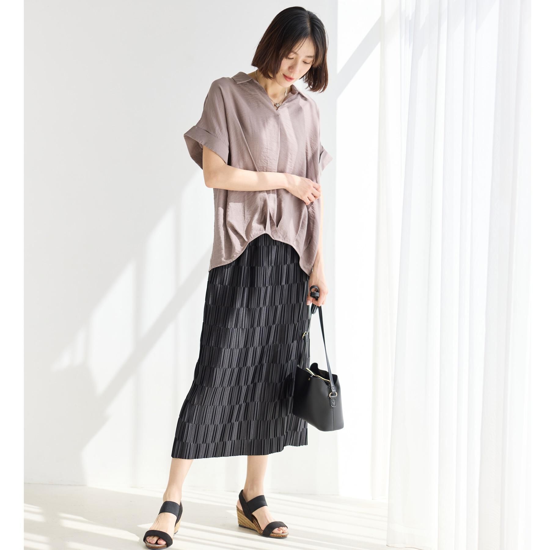 SHOO･LA･RUE「【ひんやり/S-LL/洗濯機可】インせず着られる 裾タック スキッパーシャツ」|シャツ・ブラウス|