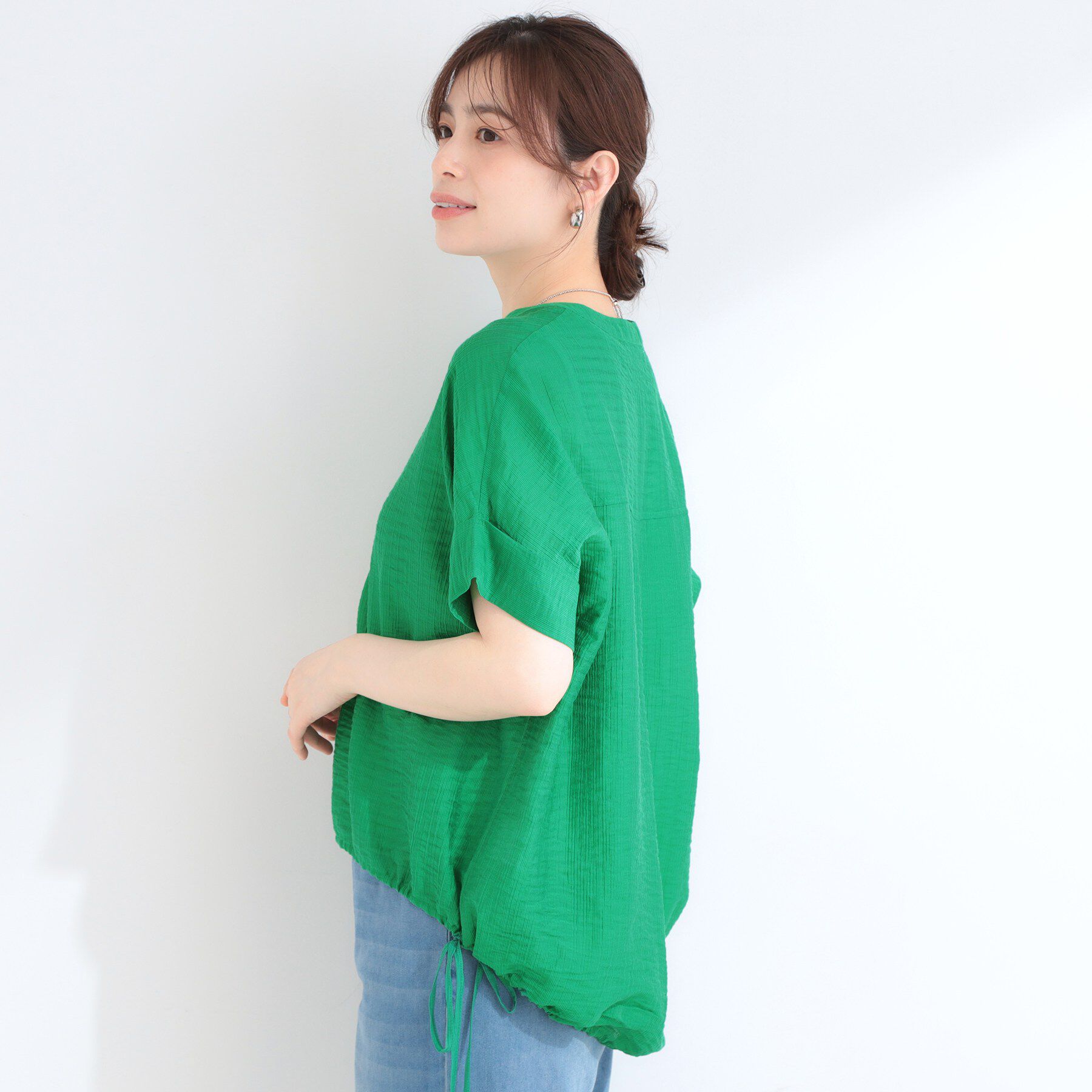 SHOO･LA･RUE「【高レビュー/体型カバー】インせず着られる スキッパー裾リボンブラウス」|シャツ・ブラウス|